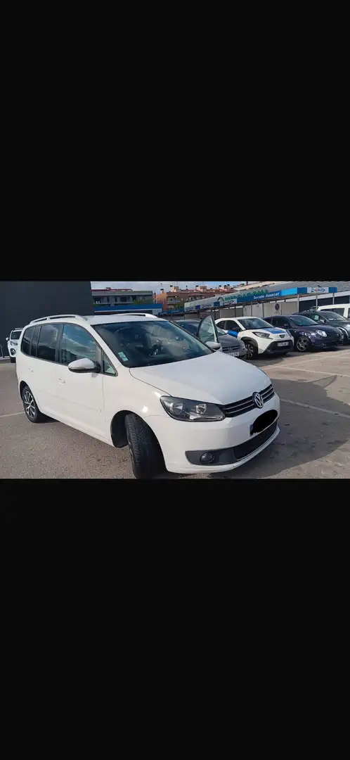 Volkswagen Touran 2.0TDI Advance - 1