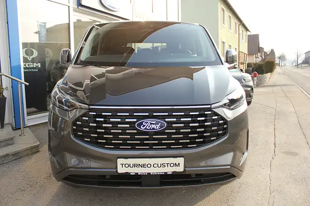 Ford Tourneo Custom Bus 2.5 PHEV 340 L1H1 FWD Titanium Aut. Ansicht 3