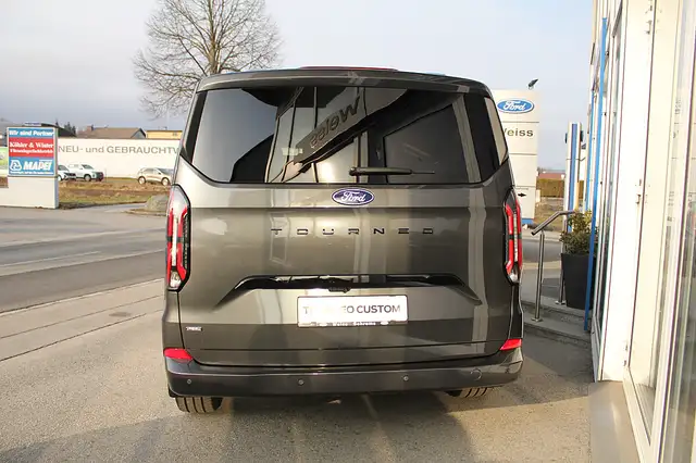 Ford Tourneo Custom Bus 2.5 PHEV 340 L1H1 FWD Titanium Aut. Ansicht 6