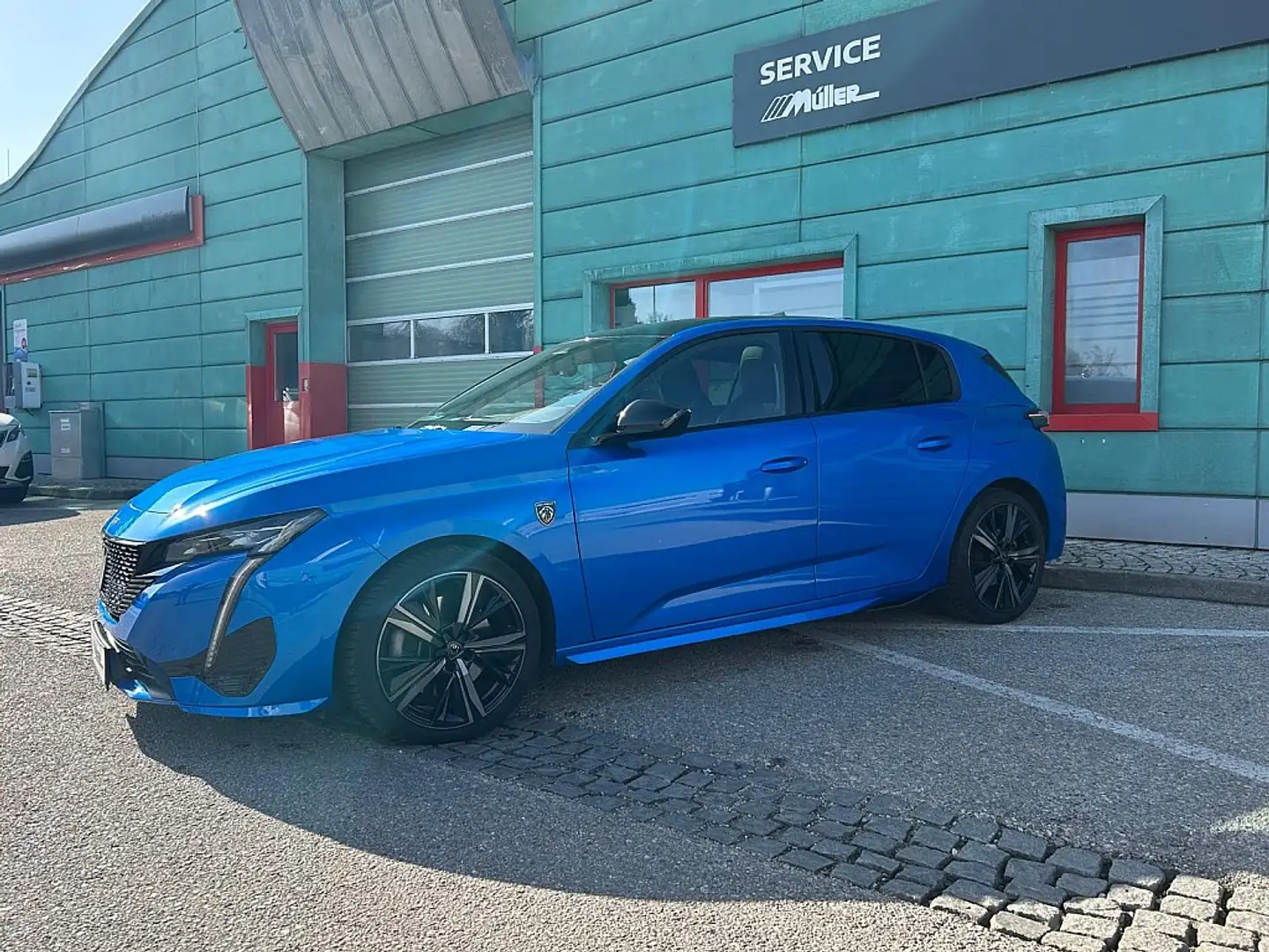 Peugeot 308 Hybrid 225 e-EAT8 GT Pack Blau - 2
