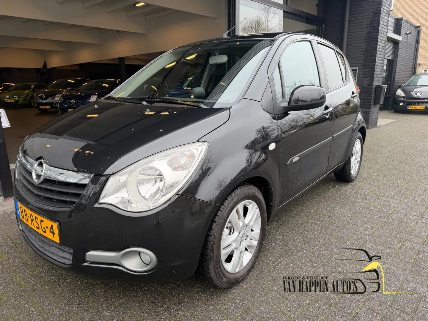 Opel Agila 1.2 Edition / apk 2-2027 Schwarz - 2
