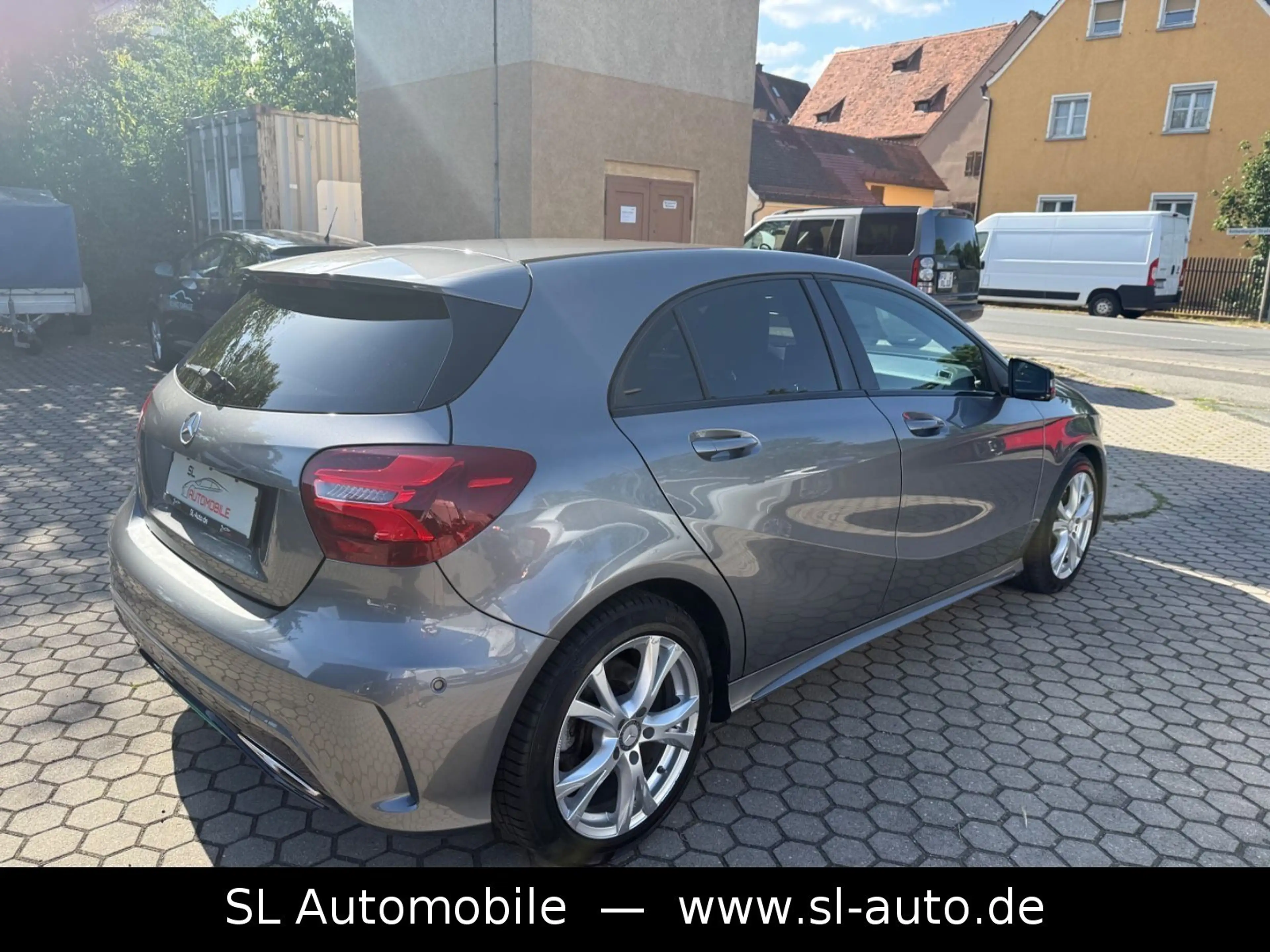 Mercedes-Benz A 220 4Matic Aut. AMG Line LED Navi Kamera — photo 14