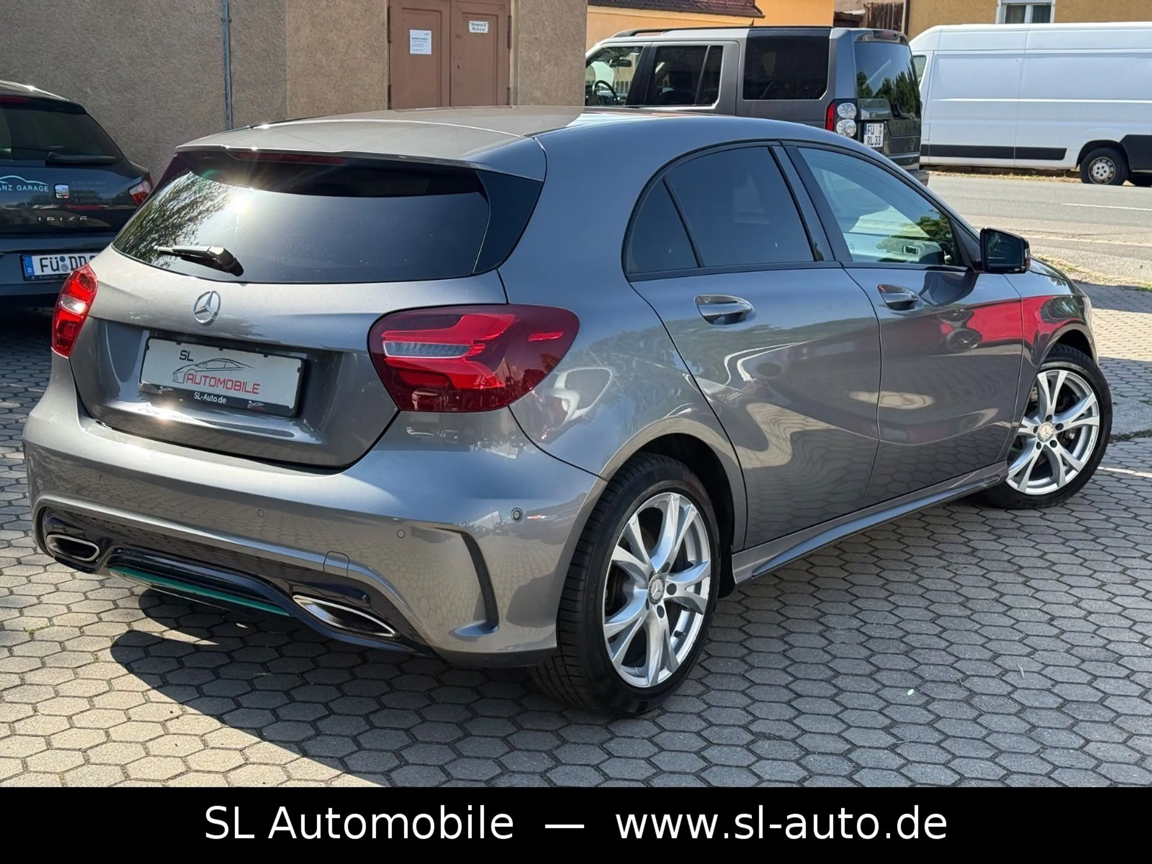 Mercedes-Benz A 220 4Matic Aut. AMG Line LED Navi Kamera — photo 4