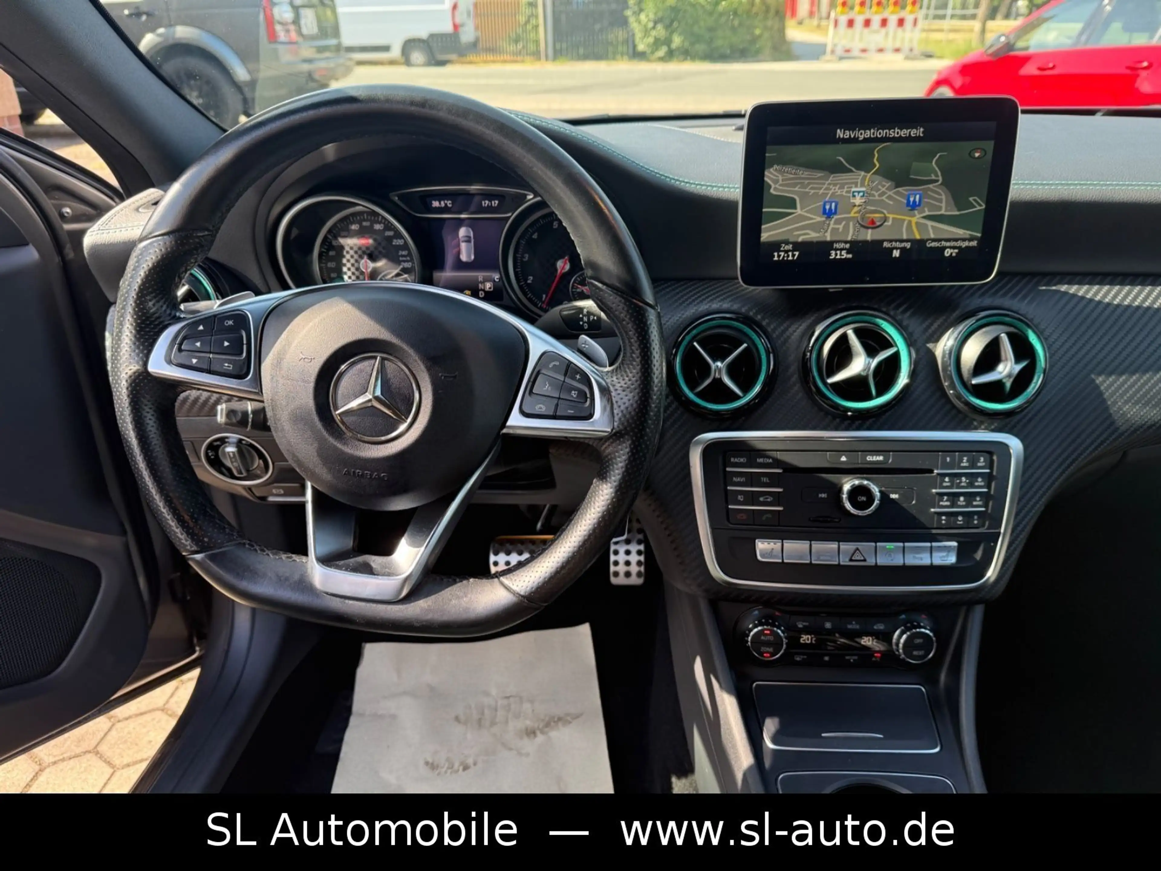 Mercedes-Benz A 220 4Matic Aut. AMG Line LED Navi Kamera — photo 8
