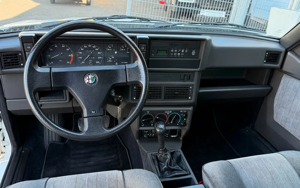 Alfa Romeo 75 Sondermodell Le Mans - Erstklassiger Zustand!, foto 9