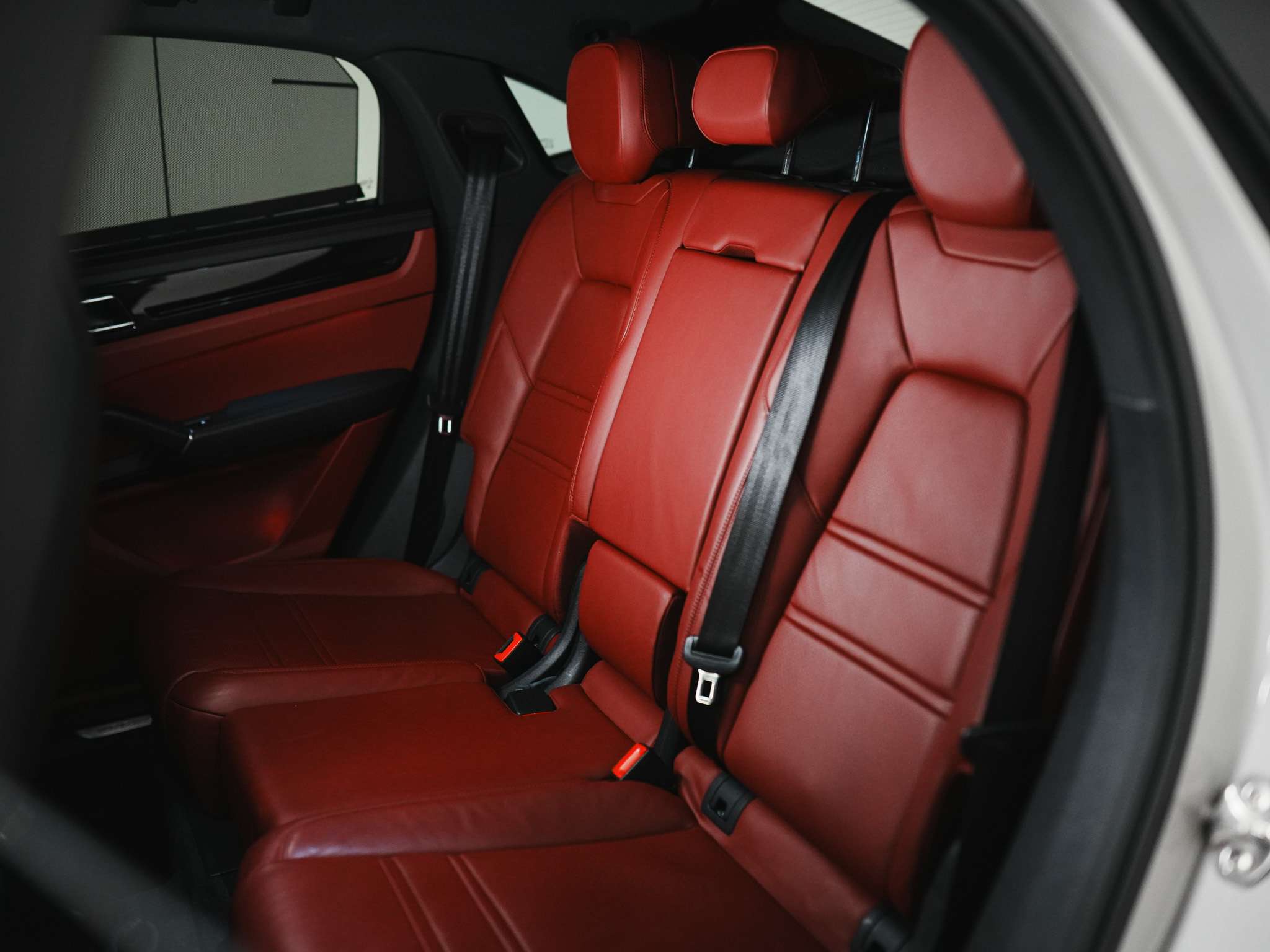 used 2022 Porsche Cayenne car, priced at $59,900