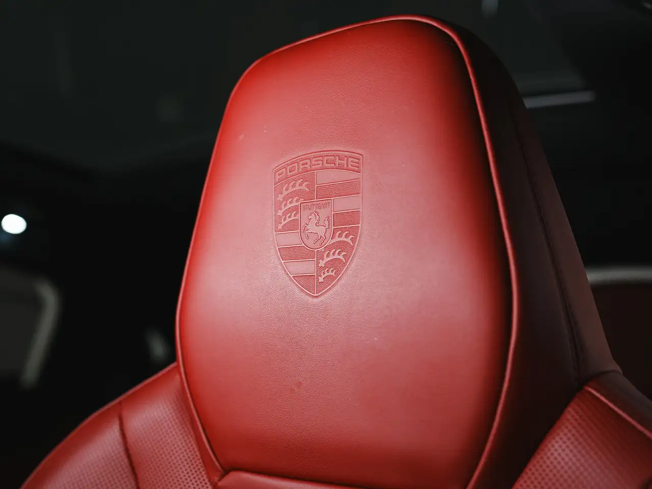 Porsche Cayenne снимка Porsche Cayenne