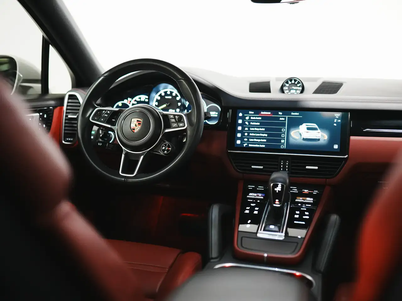 Porsche Cayenne снимка Porsche Cayenne
