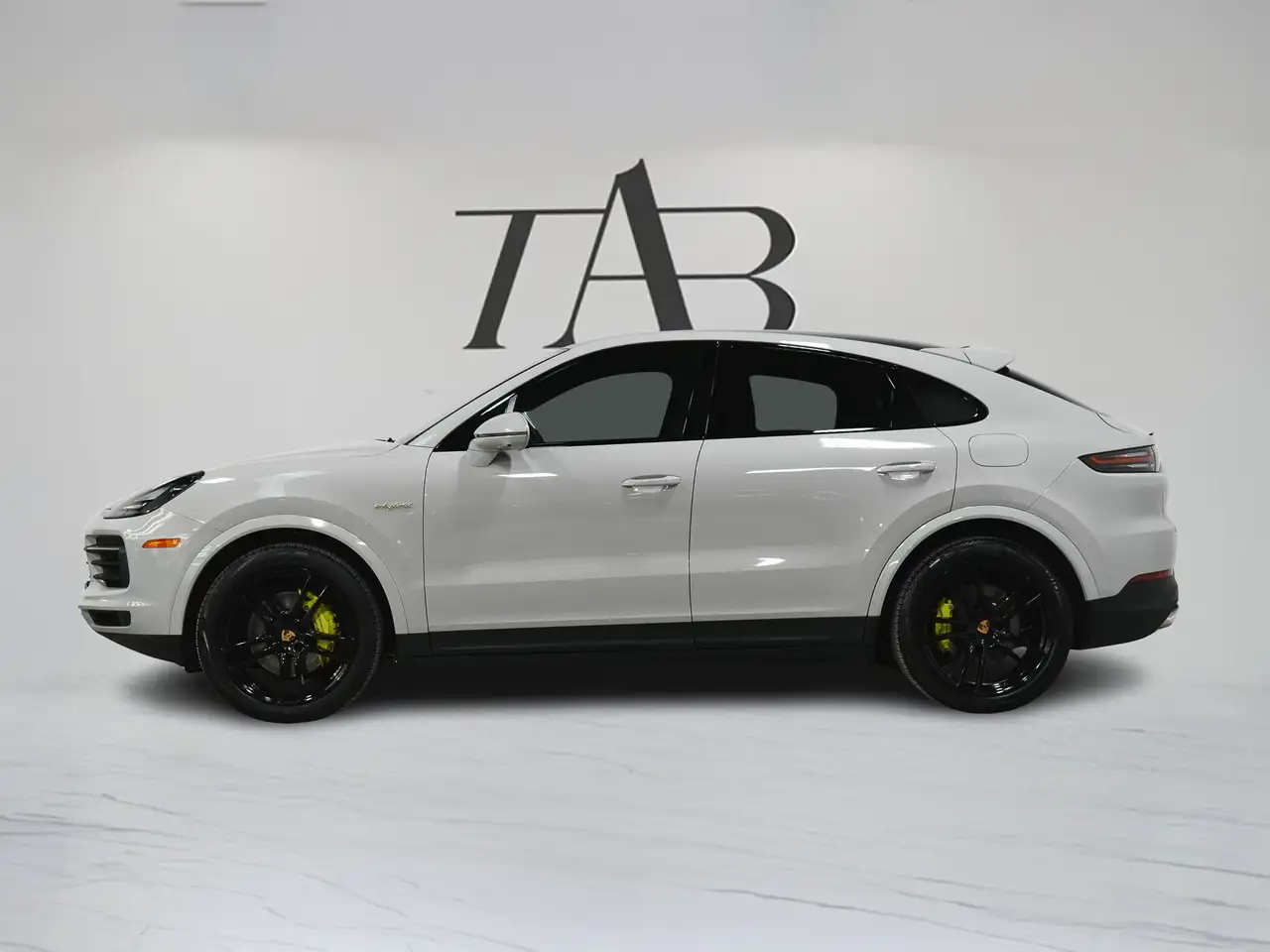 Porsche Cayenne снимка Porsche Cayenne