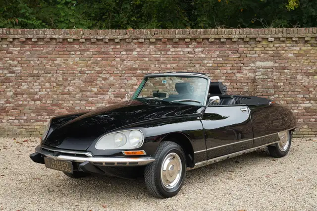 Citroen DS 23 Cabriolet "Conversion aux Pays-Bas" Professiona