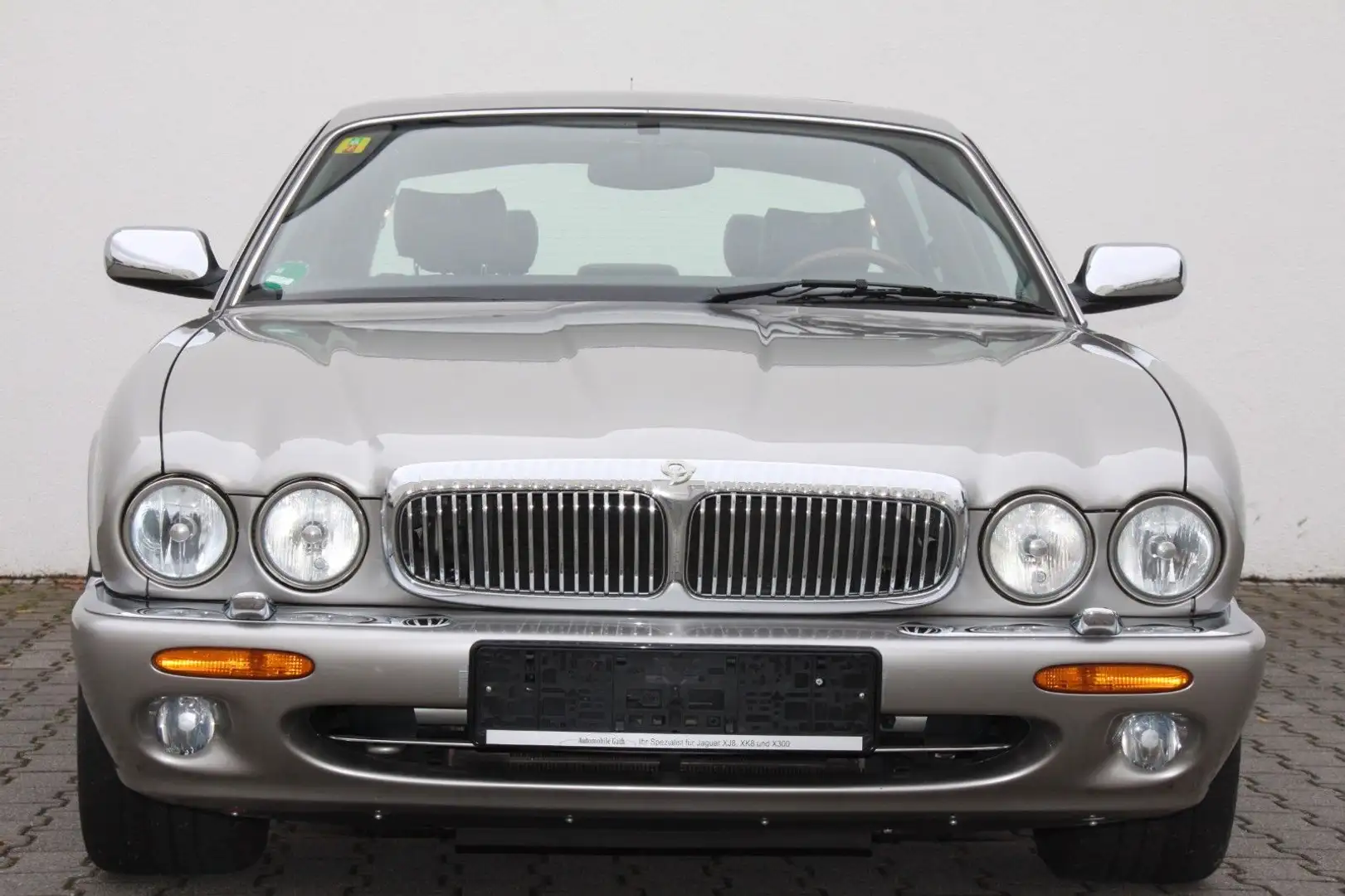 Jaguar Daimler V8 Langversion 3 Jahre Garantie Silber - 1