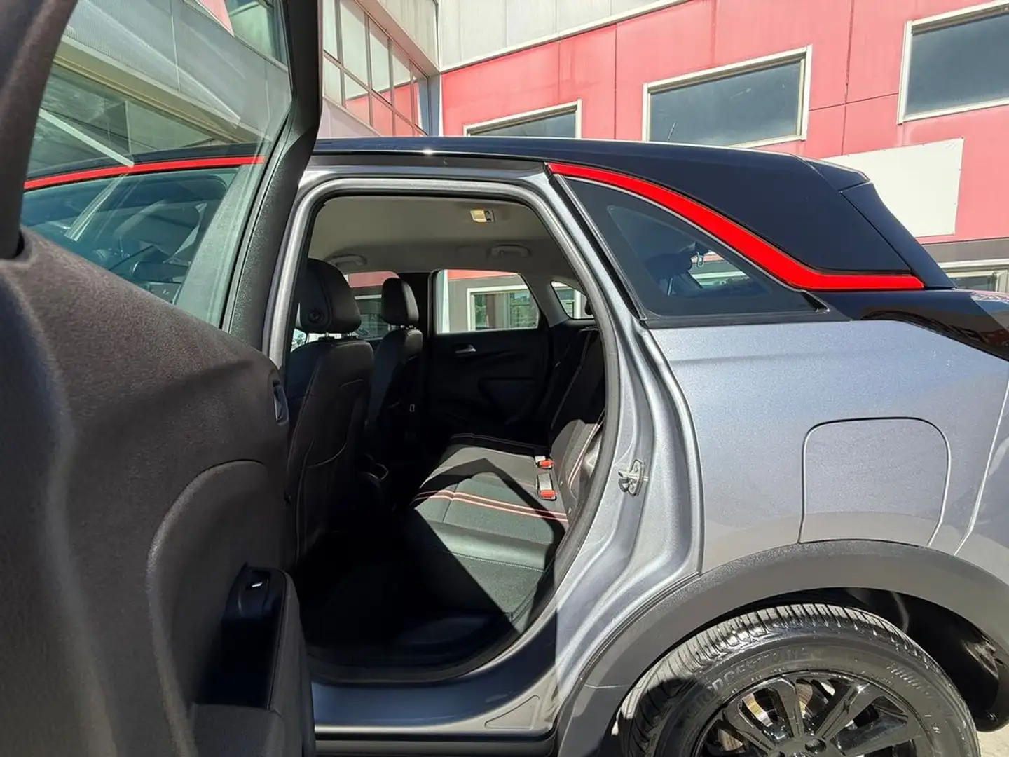 Opel Crossland 1.2 96kW (130CV) GS Line Grau - 1