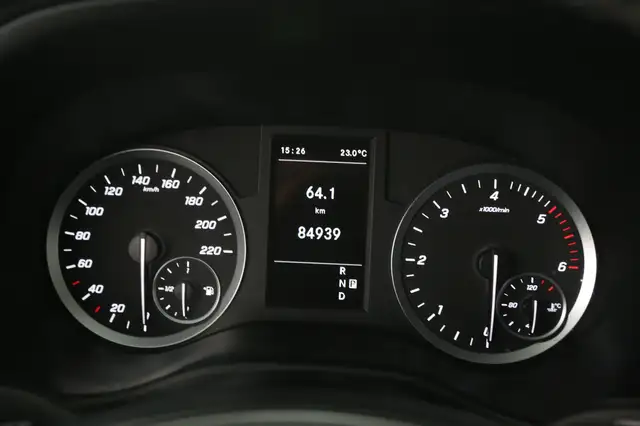 Mercedes-Benz Vito view 12