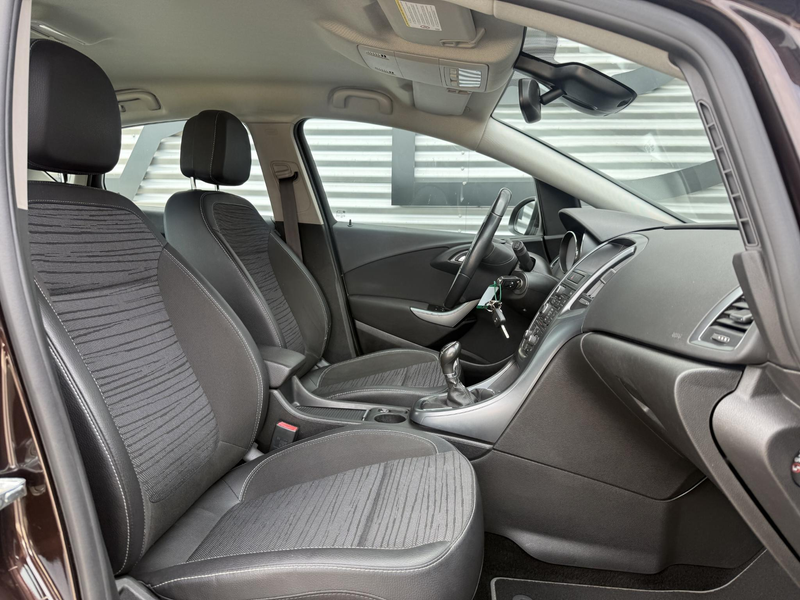 Opel Astra 1.4 Turbo Business + Navi|Clima|Cruise|Trekhaak|PD — photo 5