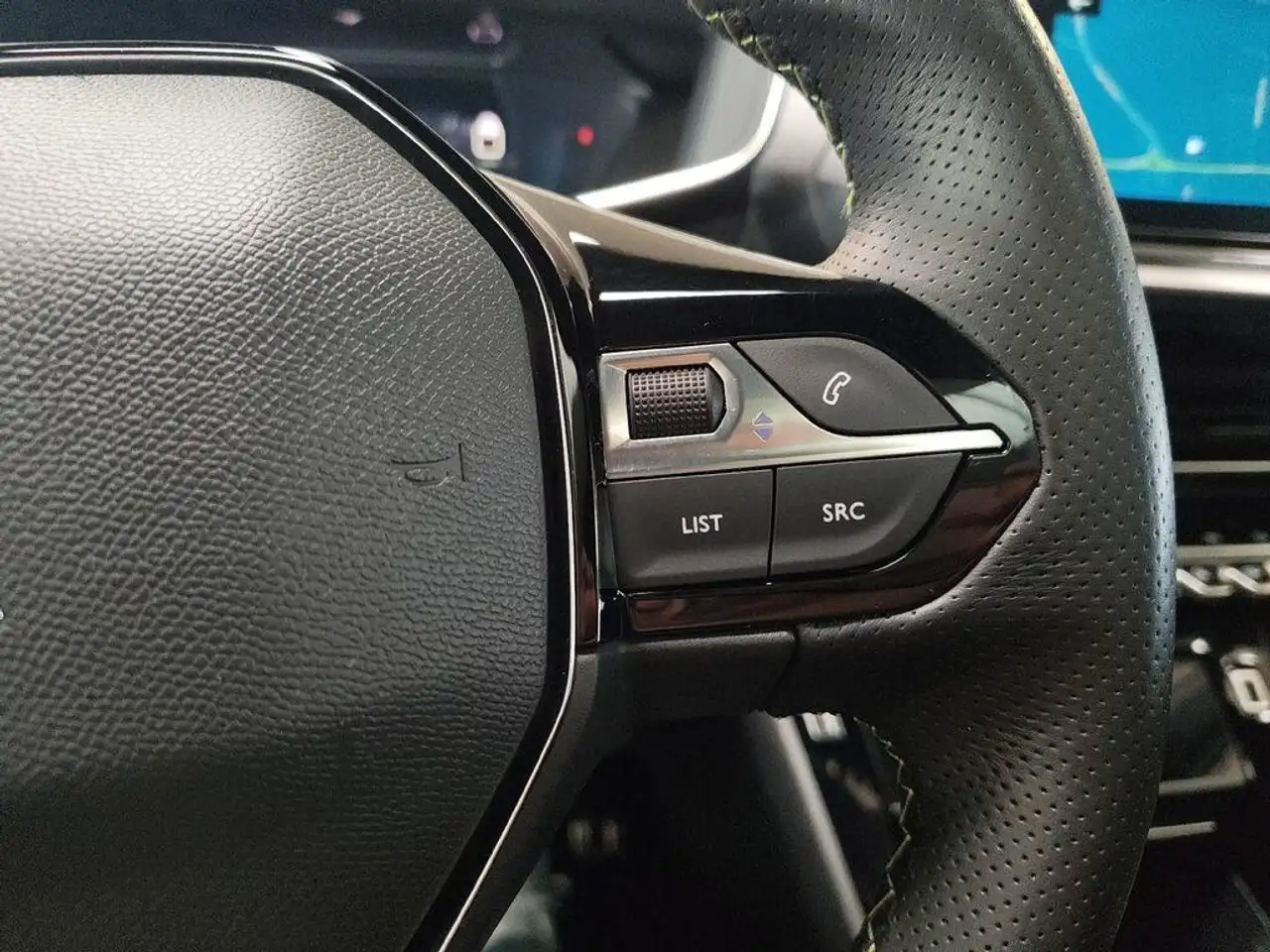 Peugeot 2008 1.2 puretech GT s&s 130cv 17