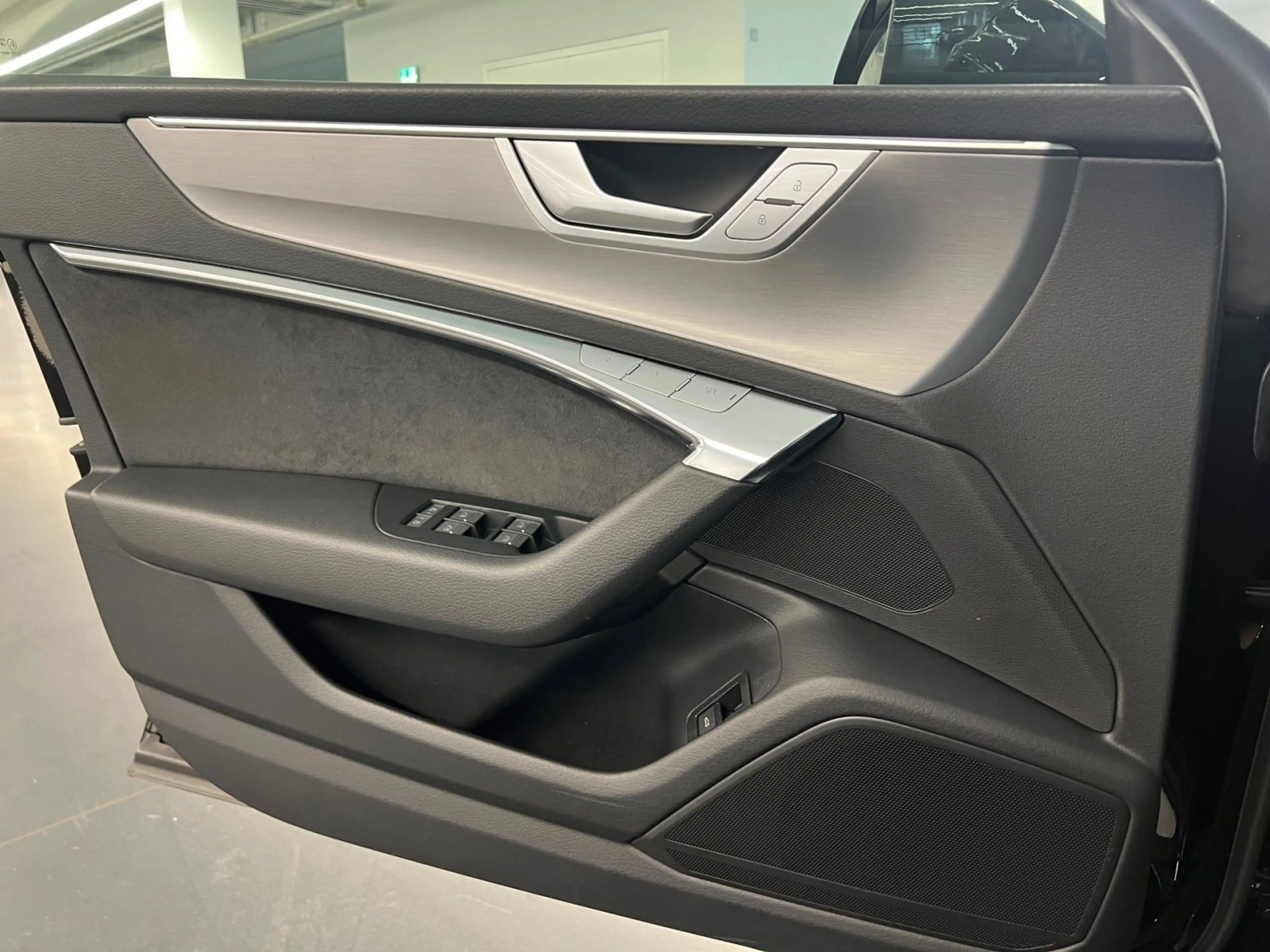Audi A7 55 TFSI quattro S tronic S line LED — photo 9