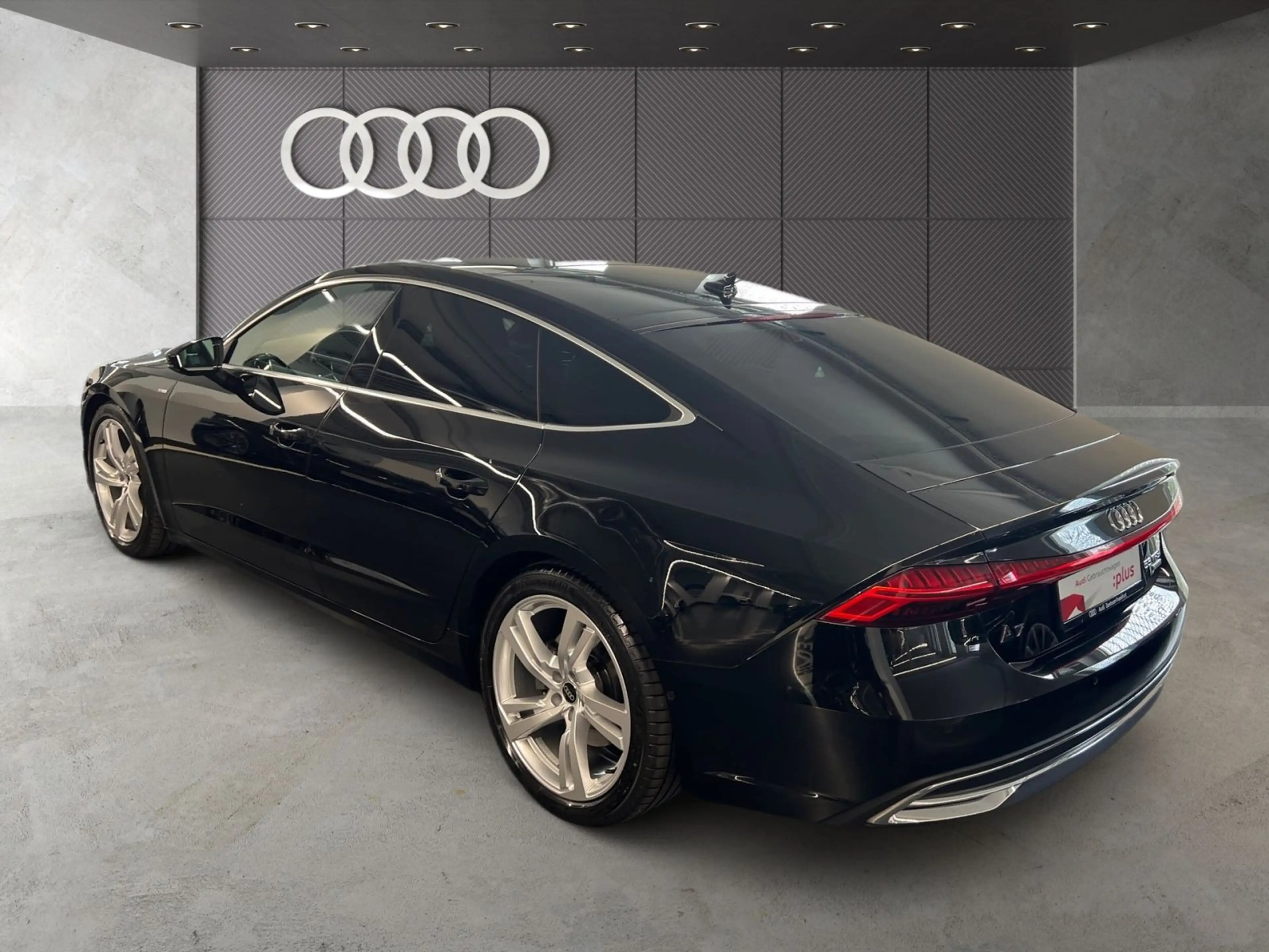 Audi A7 55 TFSI quattro S tronic S line LED — photo 6