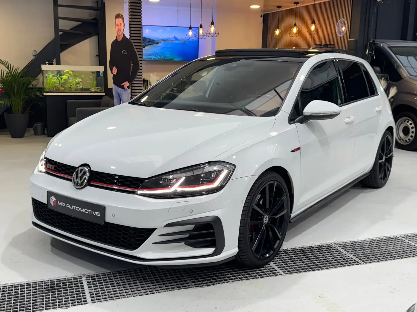 Volkswagen Golf GTI 2.0 TSI Performance|PANO|KEYLESS|CAM|DynAudio|ACC| Blanco - 1