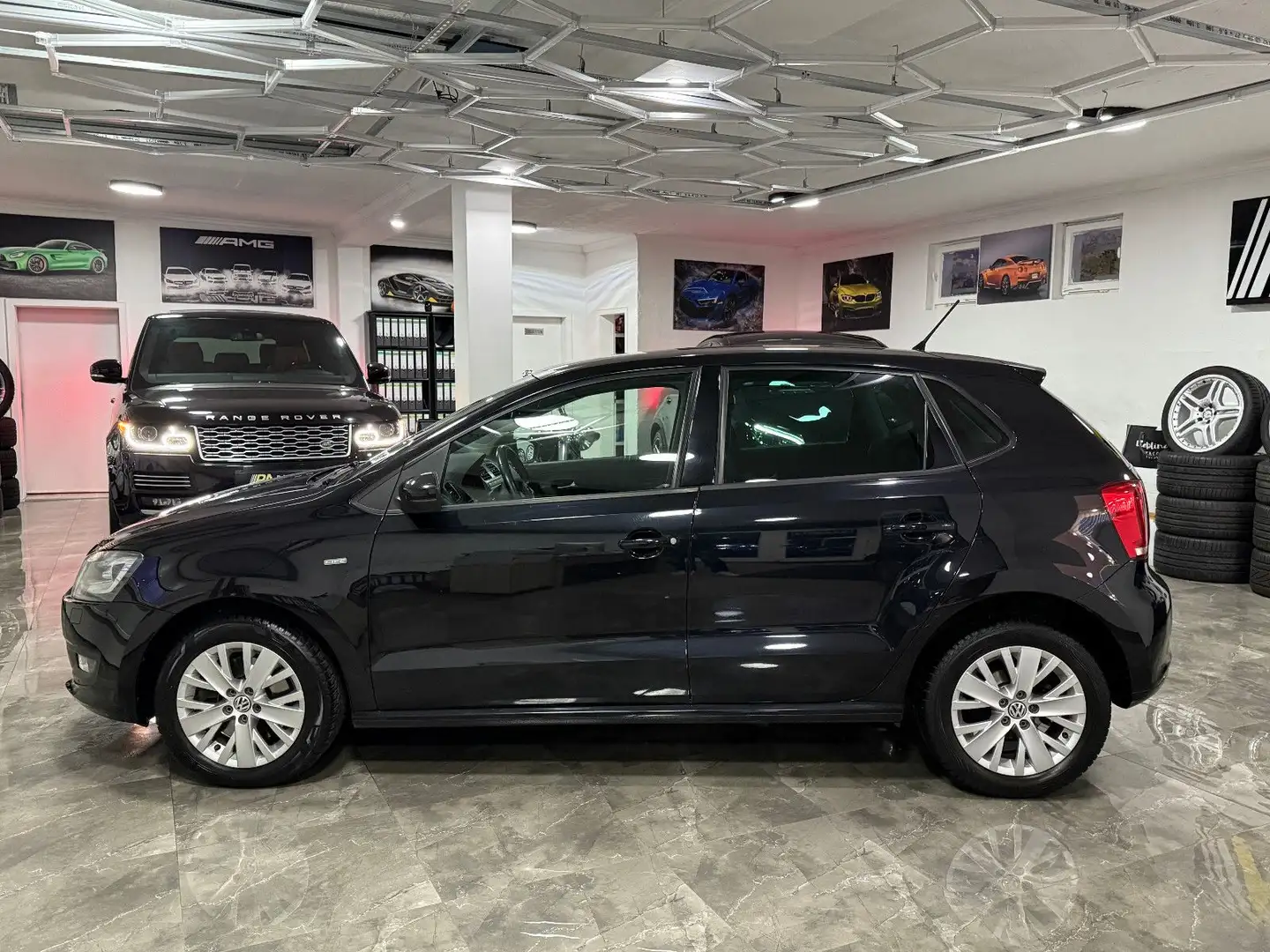 Volkswagen Polo V 1.2 TSI Life / Automatik Xenon Klima SHZ Fekete - 2