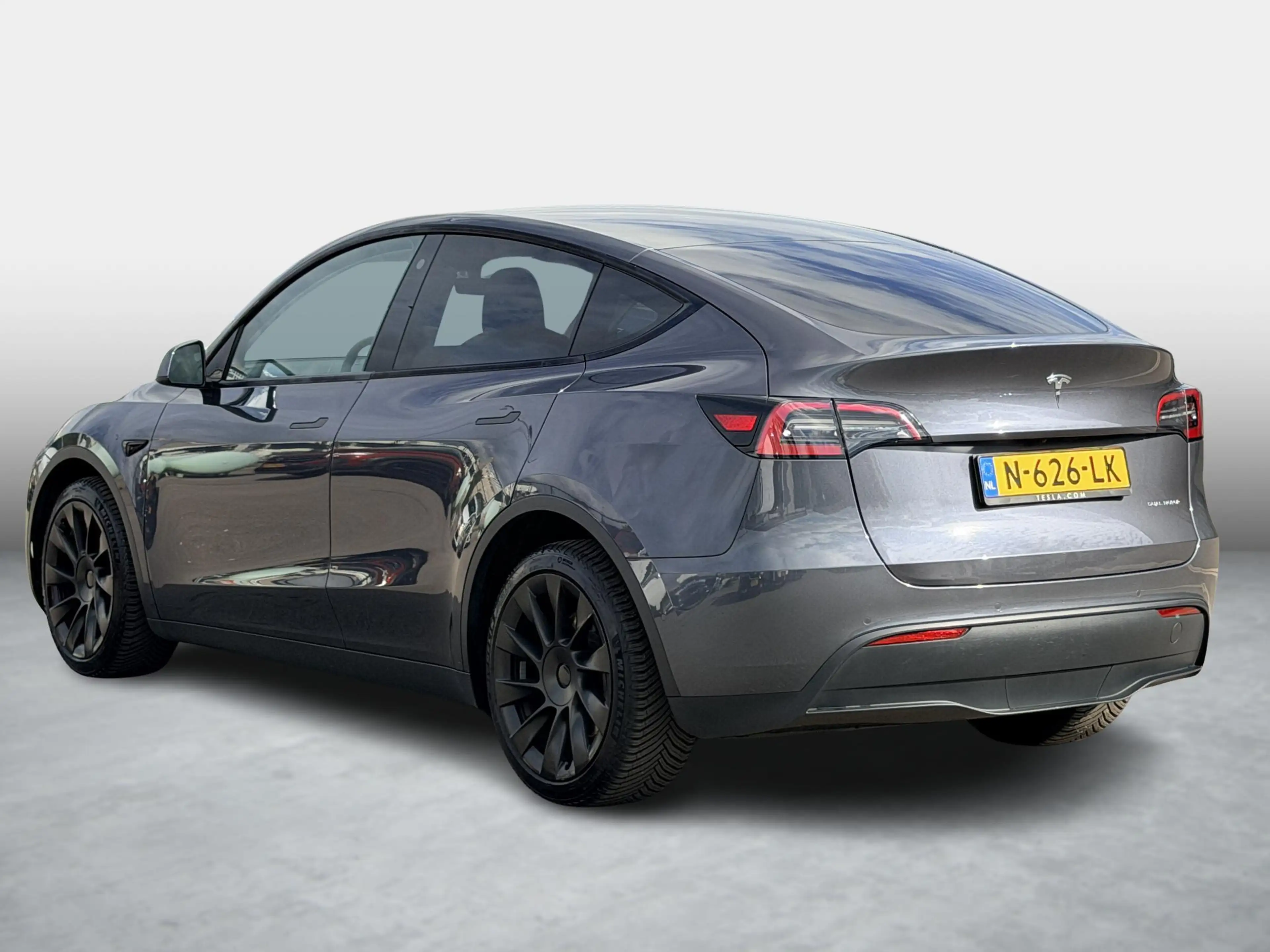 Tesla Model Y Long Range AWD 75 kWh SOH 92,7% | Autopilot | 20'' — photo 15