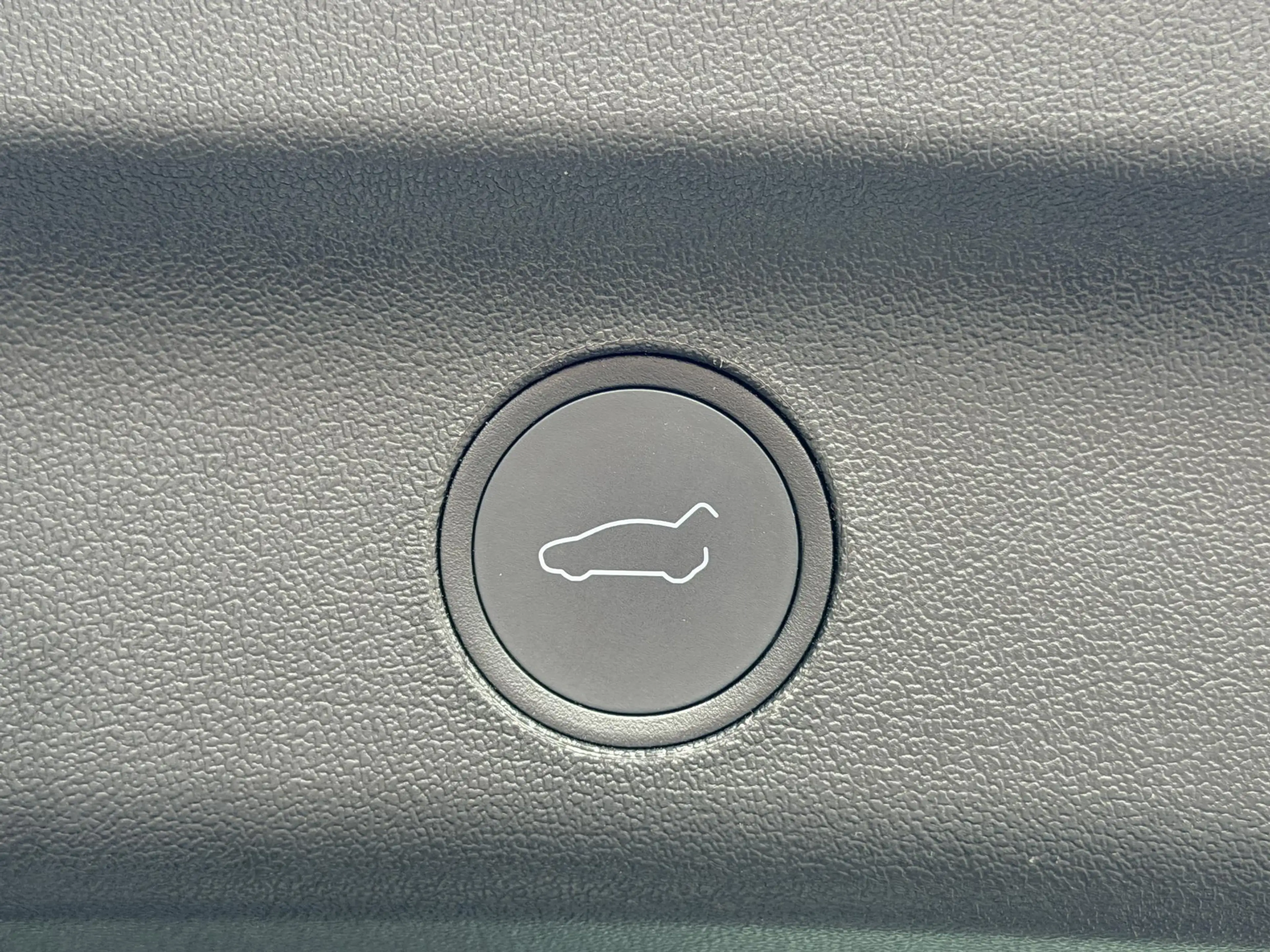 Tesla Model Y Long Range AWD 75 kWh SOH 92,7% | Autopilot | 20'' — photo 19