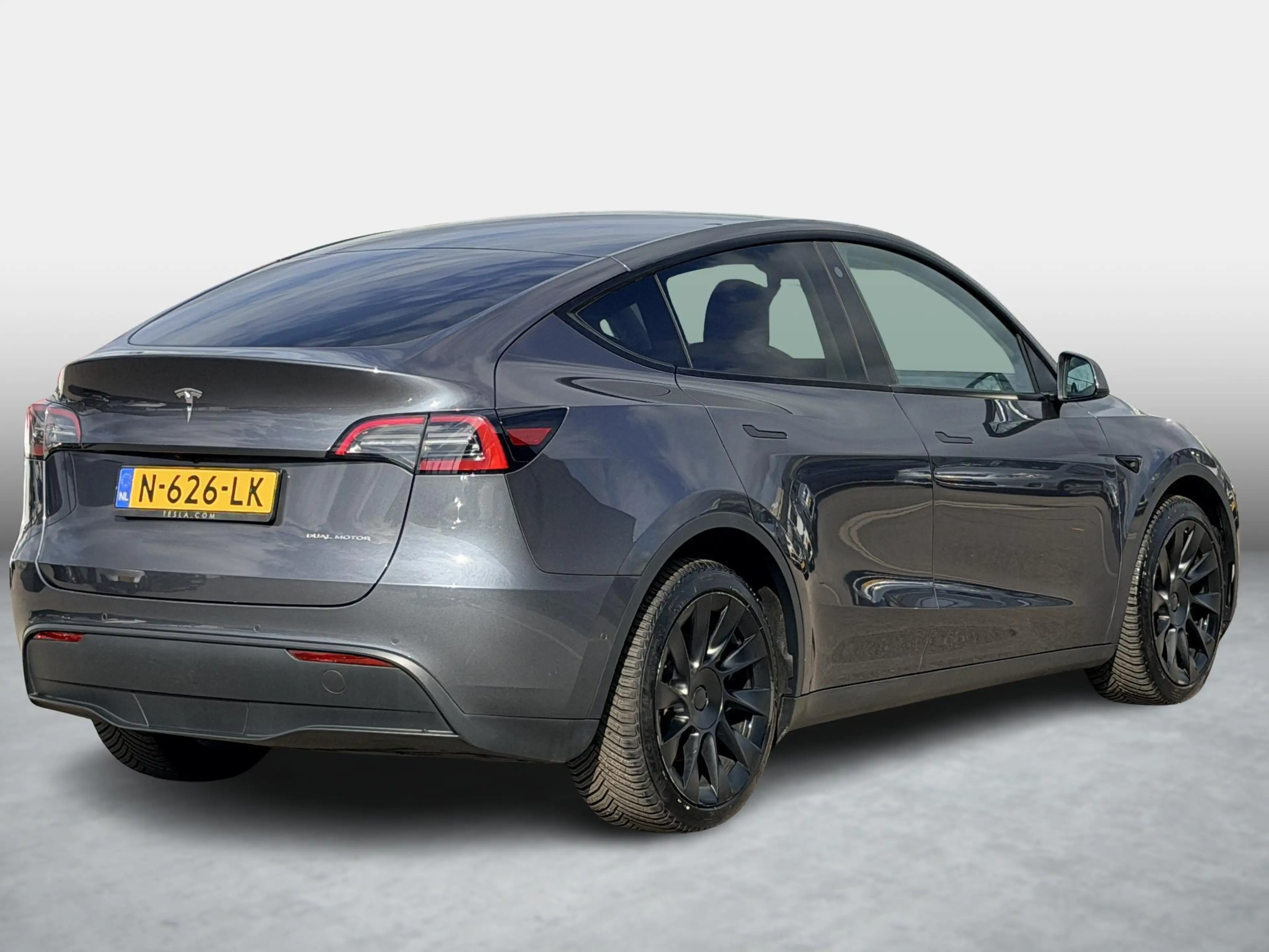 Tesla Model Y Long Range AWD 75 kWh SOH 92,7% | Autopilot | 20'' — photo 18
