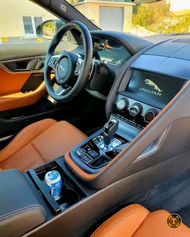 Jaguar F-Type Coupe 2.0 i4 rwd 300cv auto