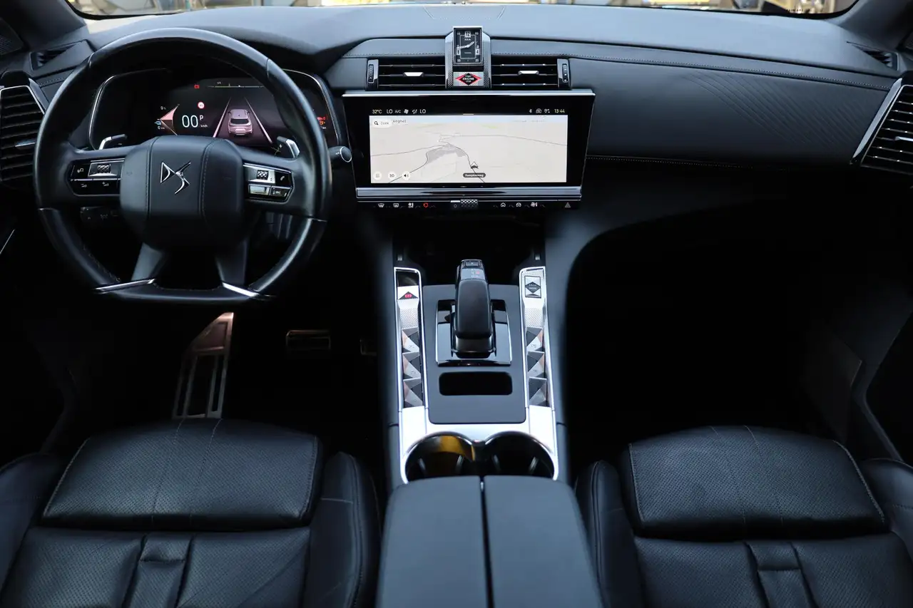 DS Automobiles DS 7 Crossback 2024