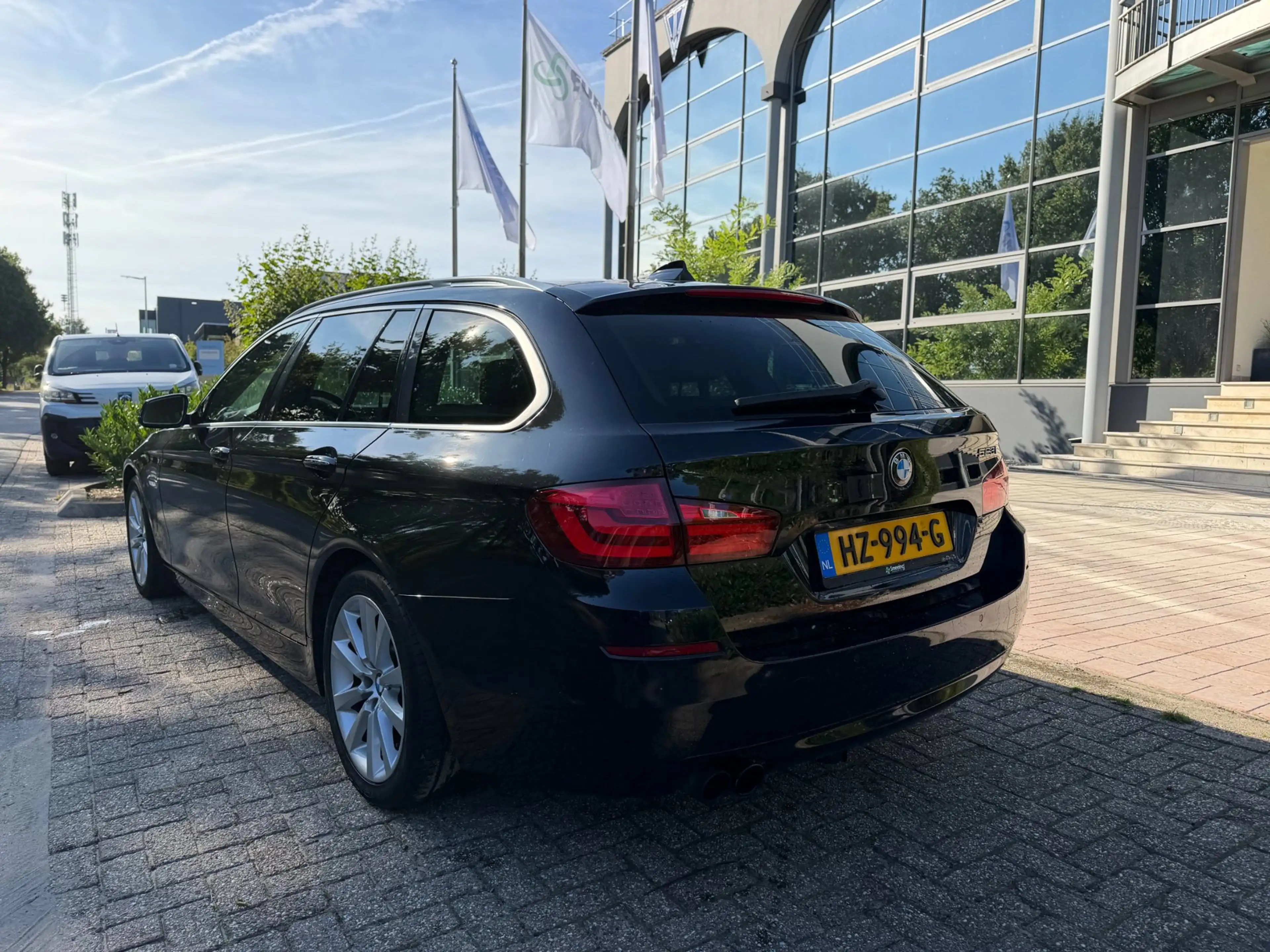 BMW 523 5-serie Touring 523i High exe aut panorama/leer,na — photo 3