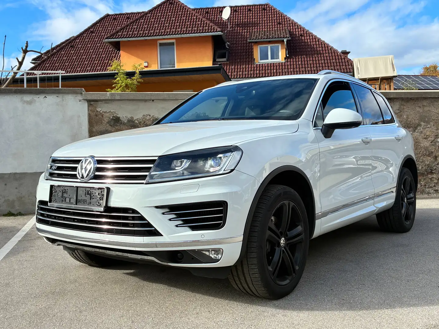 Volkswagen Touareg V6 TDI BMT 4Motion Aut. R-LINE Weiß - 2