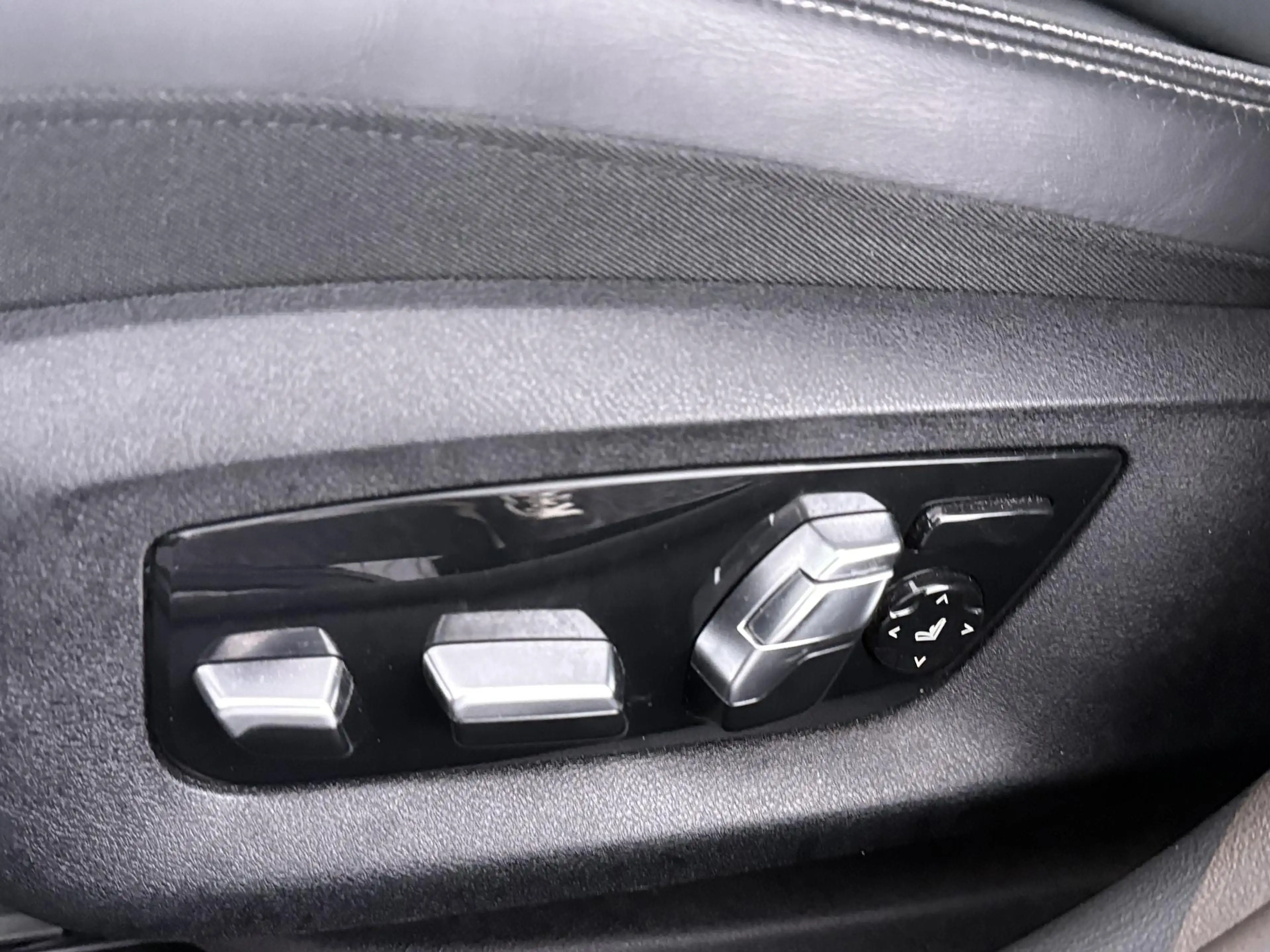 BMW 540 5-serie 540i High Executive M-Pakket | Kleppensyst — photo 24