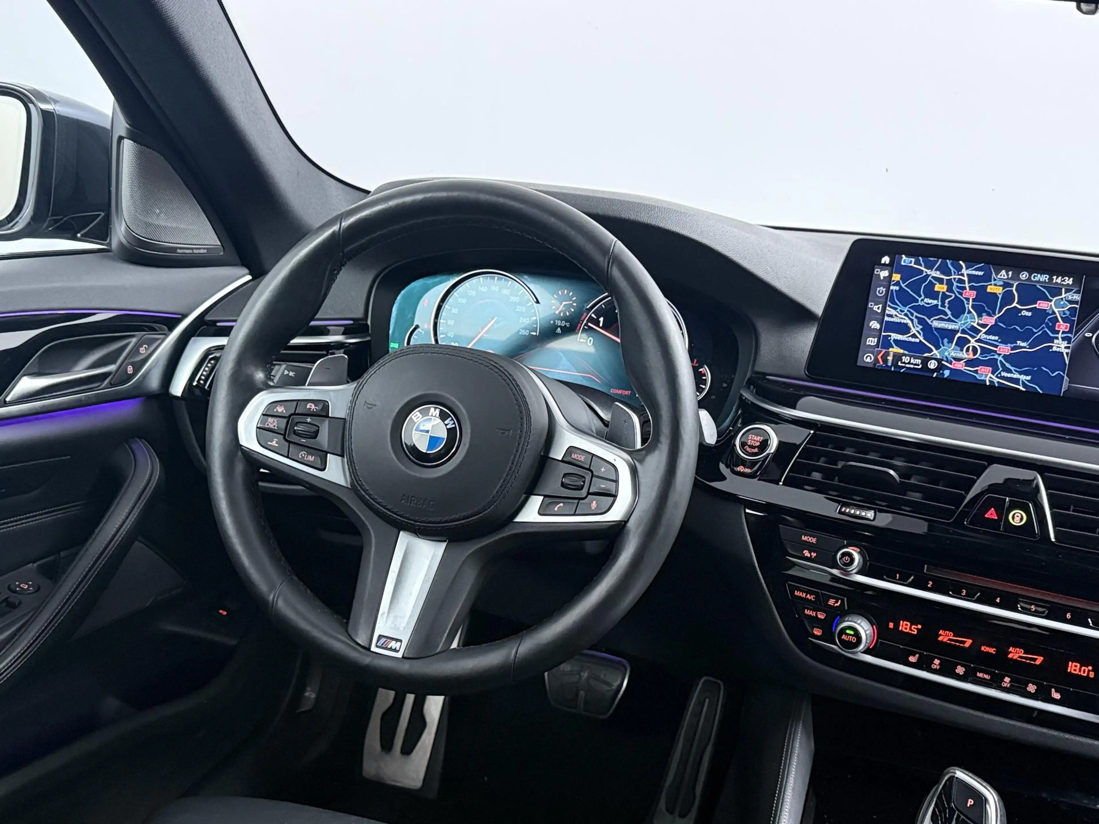 BMW 540 5-serie 540i High Executive M-Pakket | Kleppensyst — photo 32