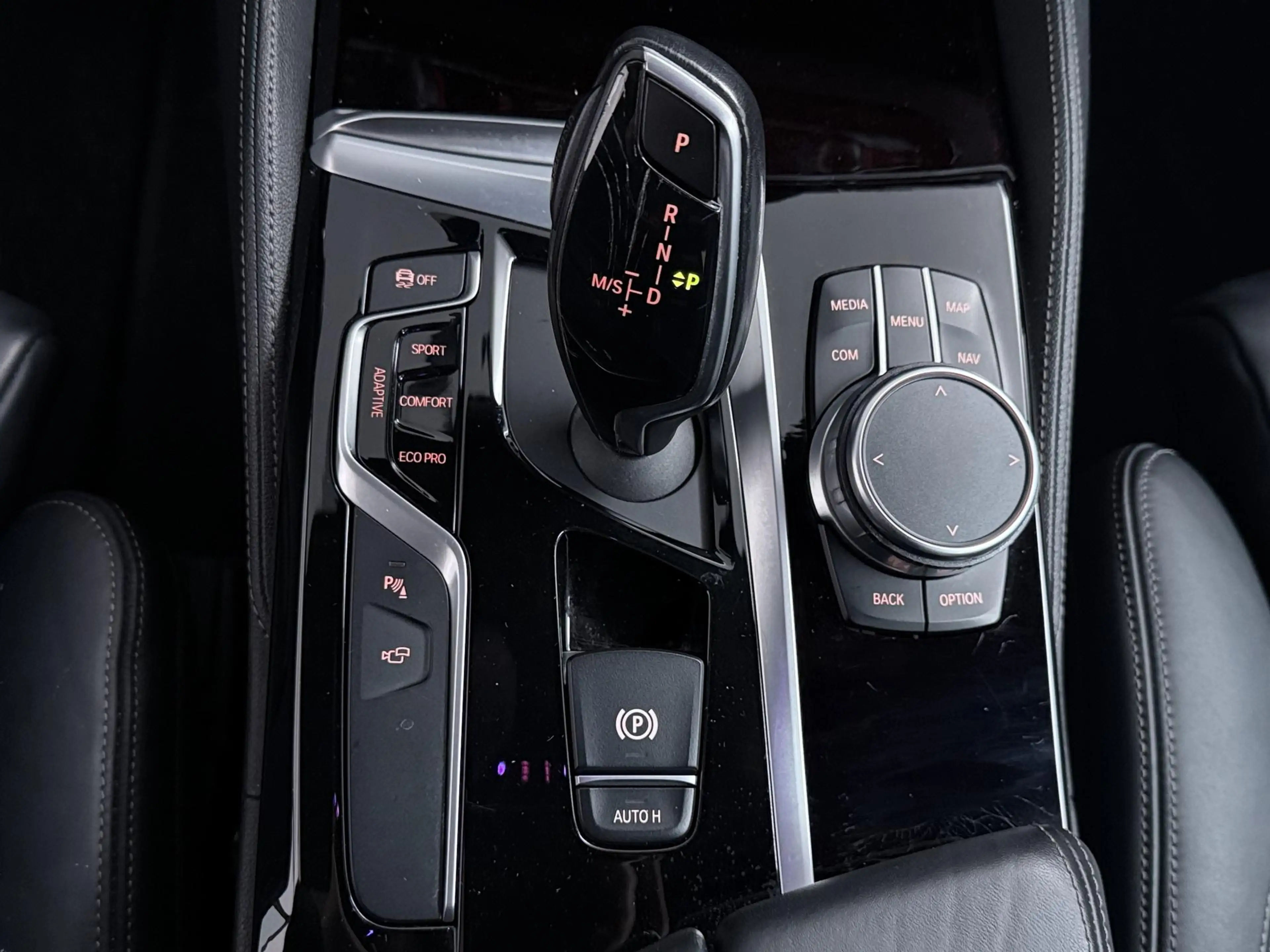 BMW 540 5-serie 540i High Executive M-Pakket | Kleppensyst — photo 36