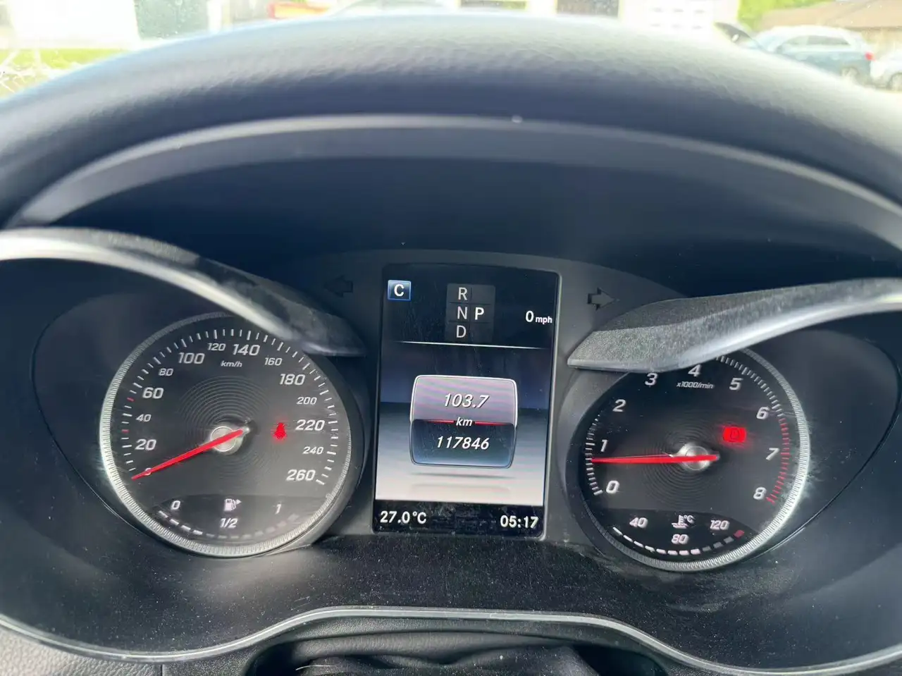 Mercedes-Benz GLC снимка Mercedes-Benz GLC