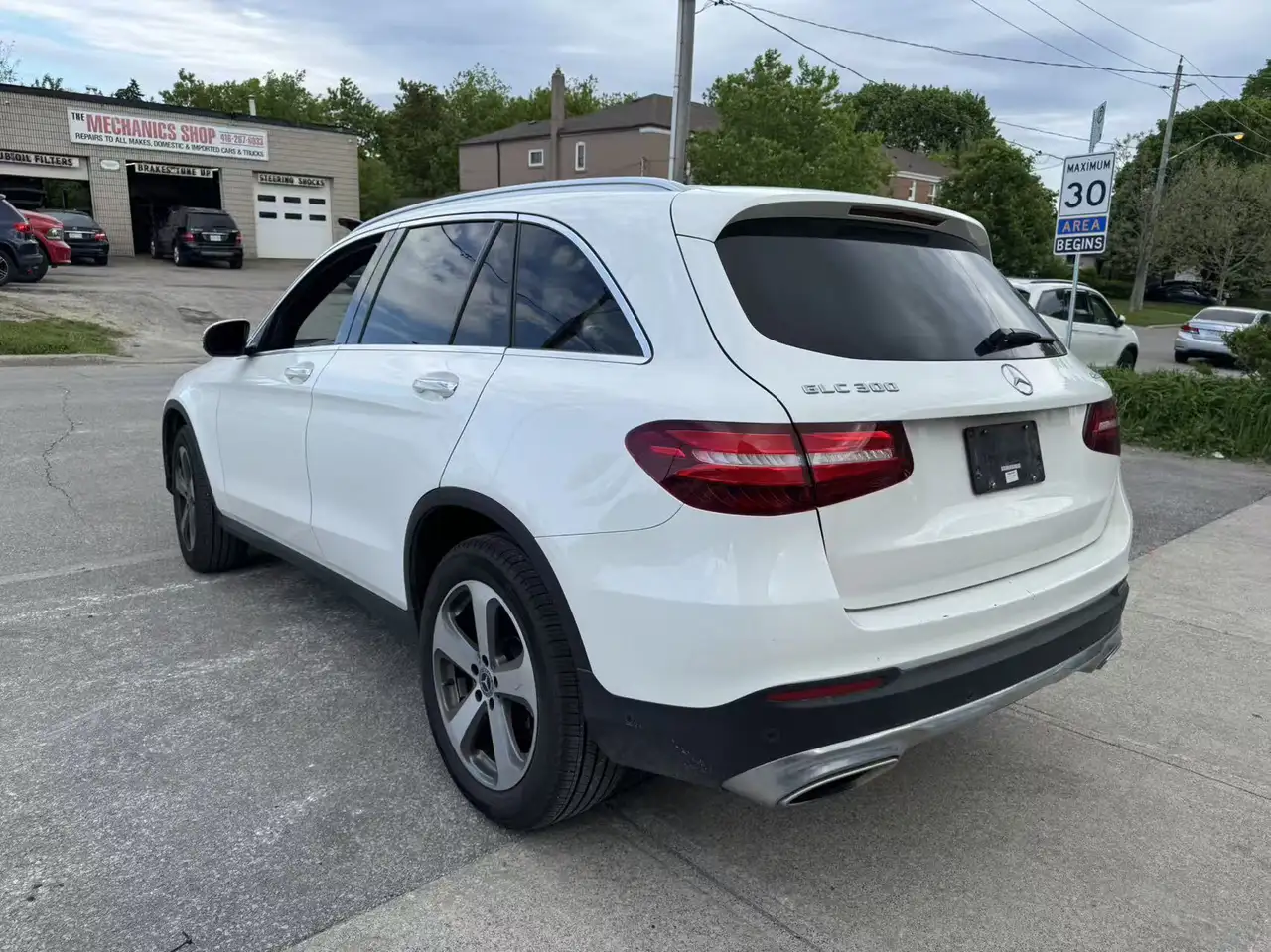 Mercedes-Benz GLC снимка Mercedes-Benz GLC