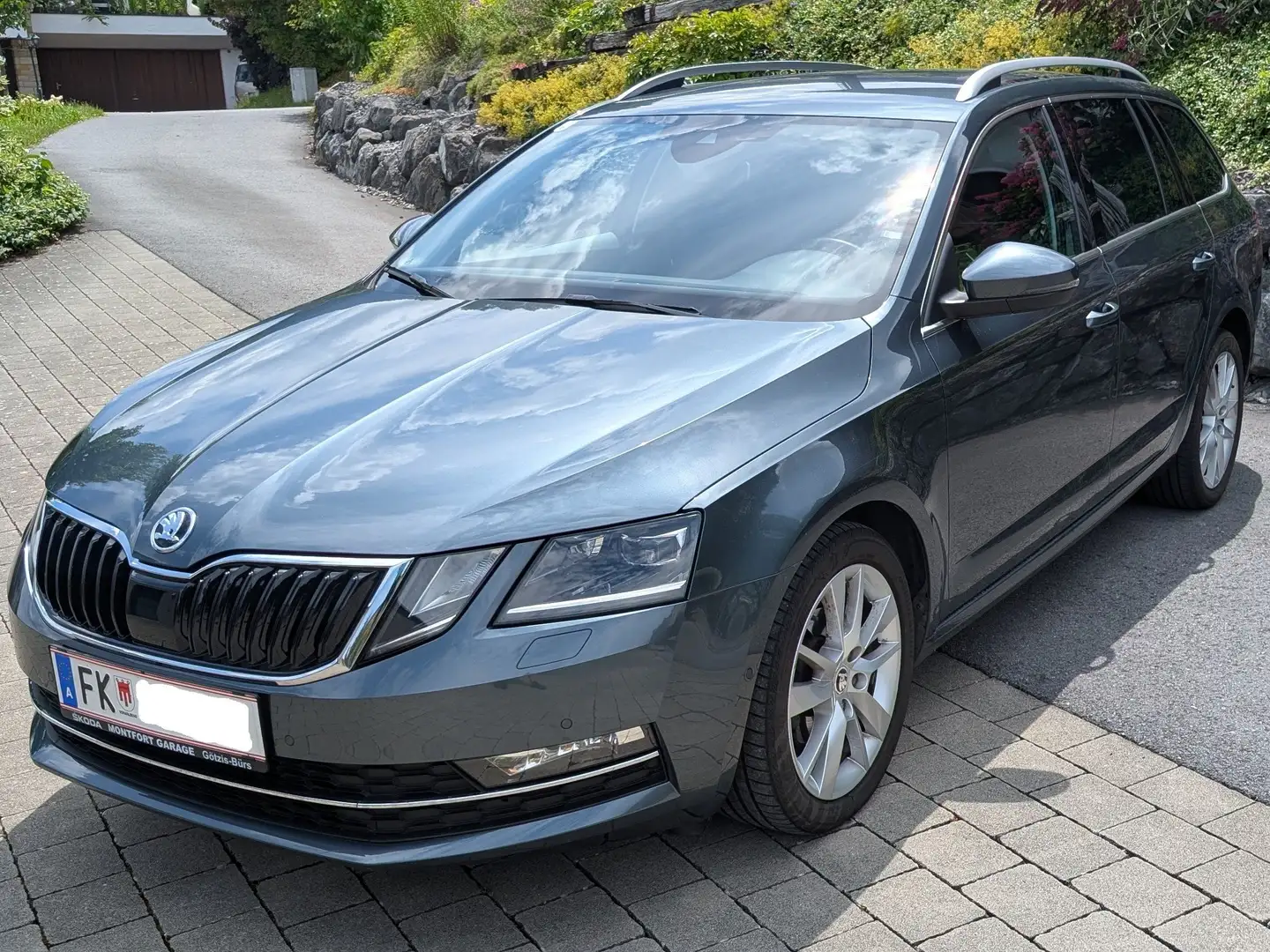Skoda Octavia Octavia Combi 1,6 TDI Style Style Grau - 1