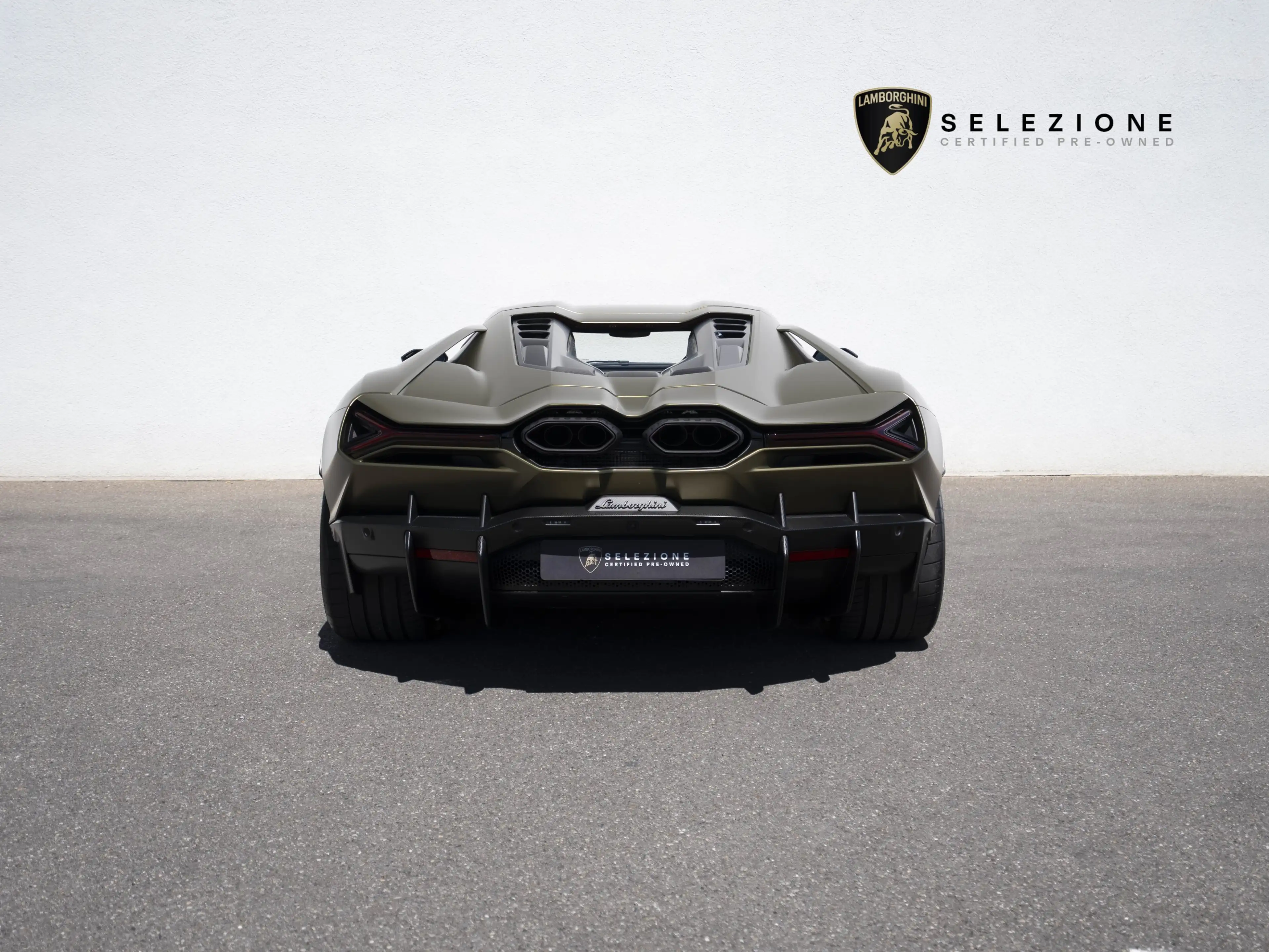 Lamborghini Revuelto V12| Matt Carbon Paket | Sonus Faber | Bronze Whee — photo 7
