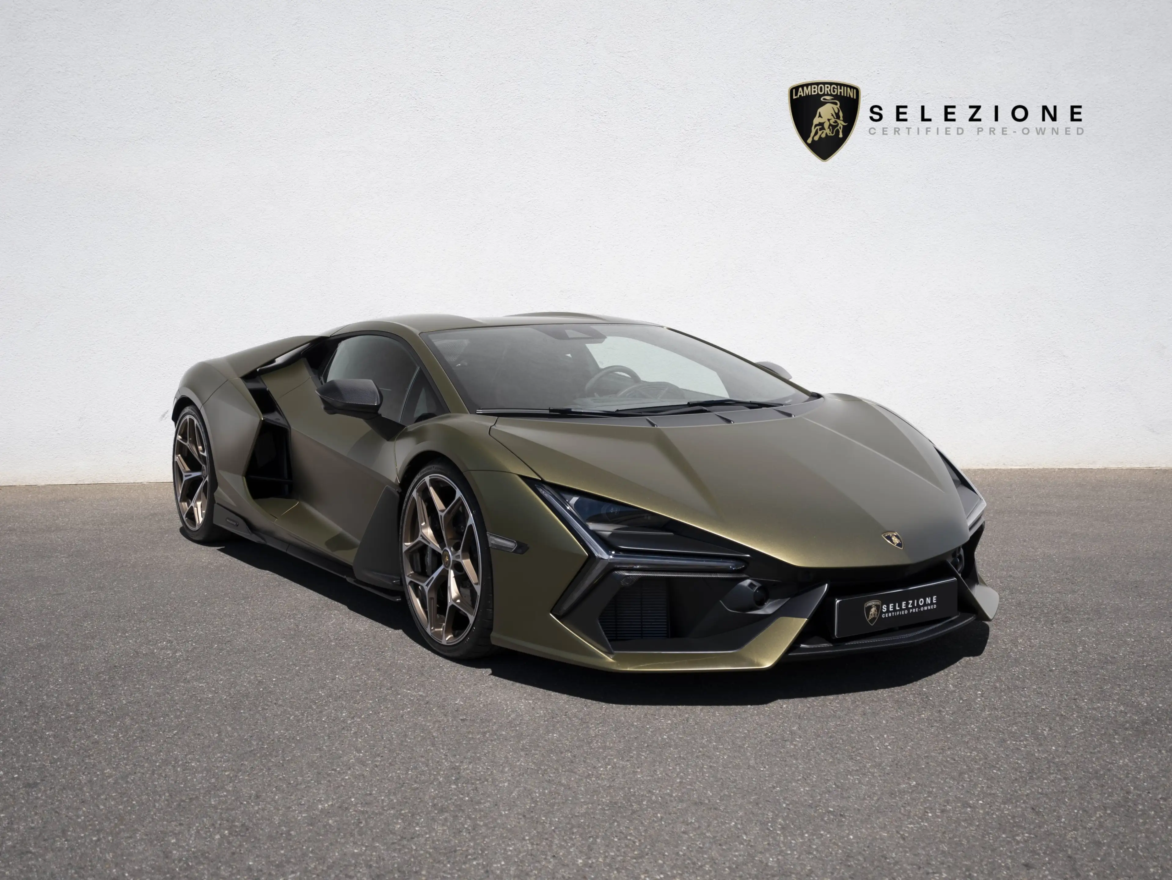 Lamborghini Revuelto V12| Matt Carbon Paket | Sonus Faber | Bronze Whee