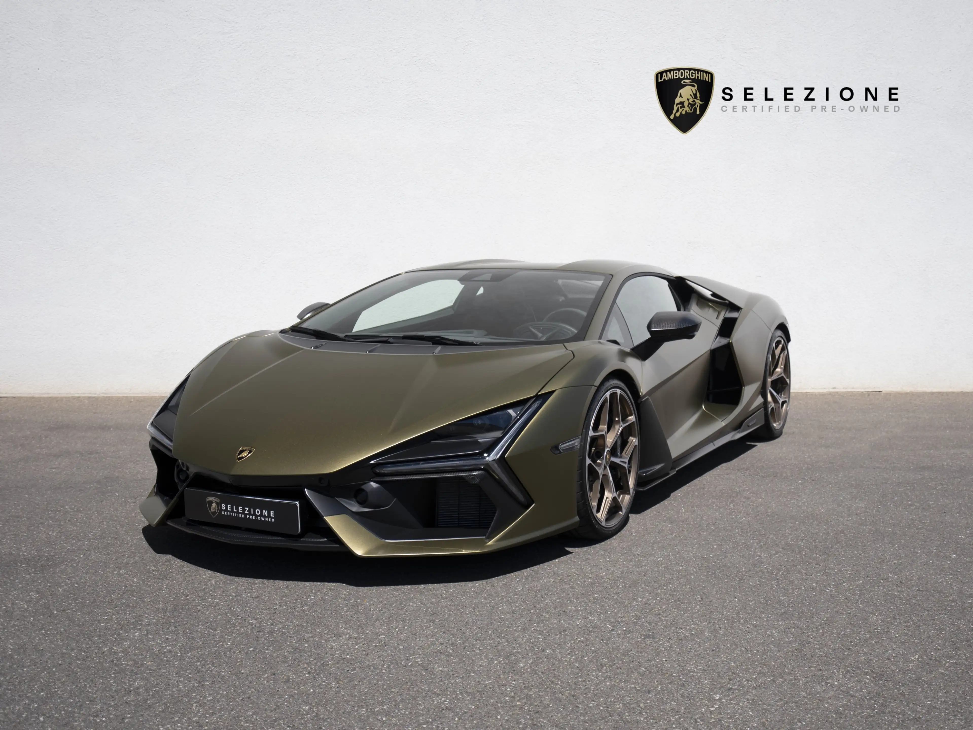 Lamborghini Revuelto V12| Matt Carbon Paket | Sonus Faber | Bronze Whee — photo 4
