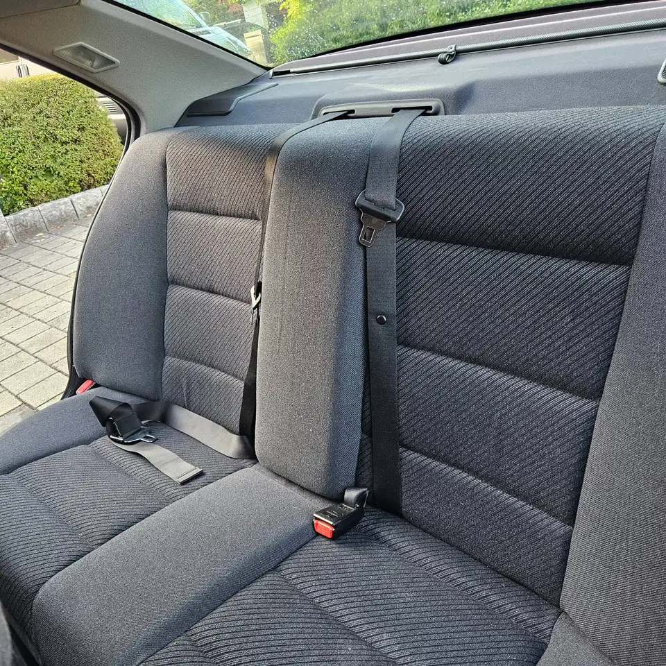 BMW 318i, foto 5