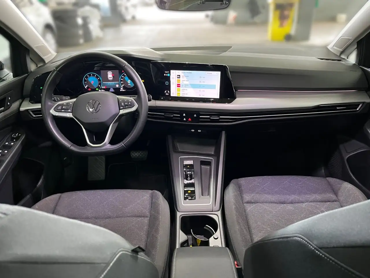 Volkswagen Golf Variant Golf VIII Variant Life eTSI Navi BusiPaket AHK P 13