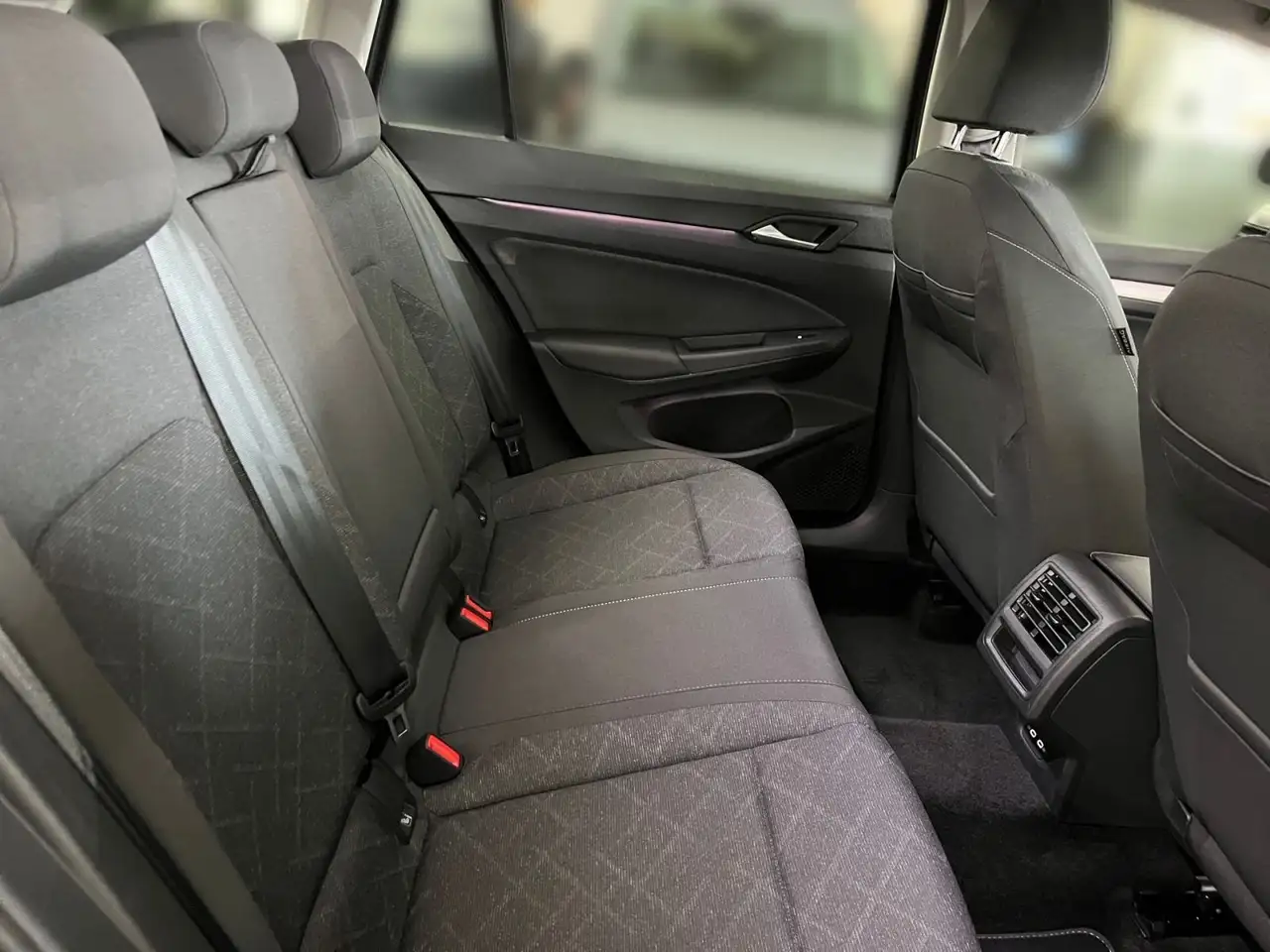 Volkswagen Golf Variant Golf VIII Variant Life eTSI Navi BusiPaket AHK P 14