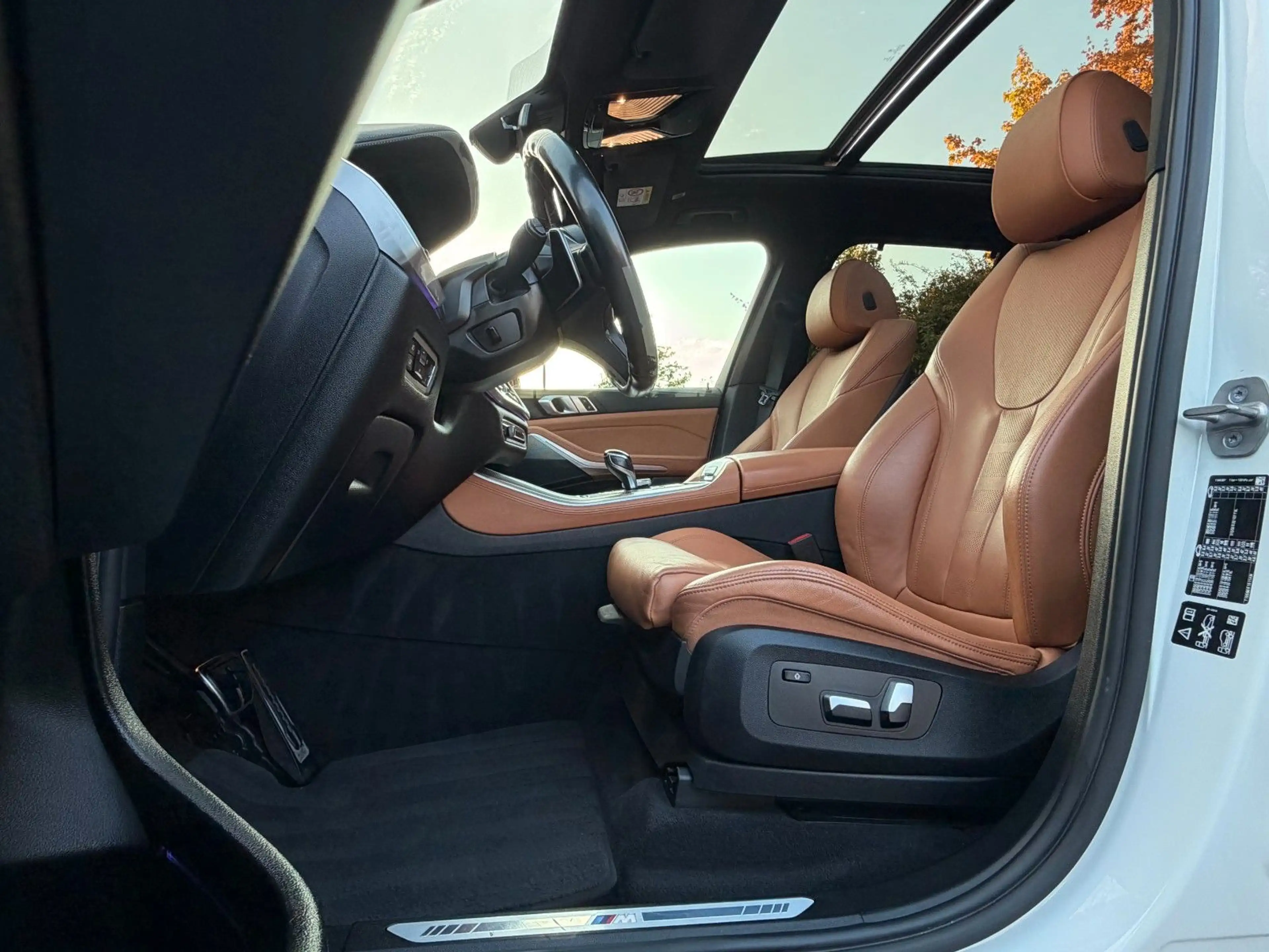 BMW X5 xDrive 30 d M Sport Panorama Standhei AHK — photo 15