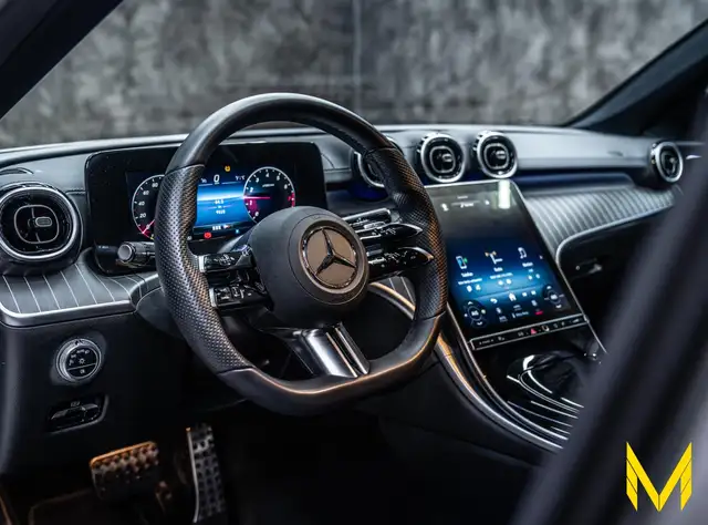 Mercedes-Benz C-Class view 11