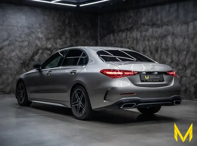 Mercedes-Benz C-Class view 4