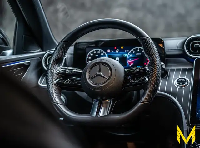 Mercedes-Benz C-Class view 13