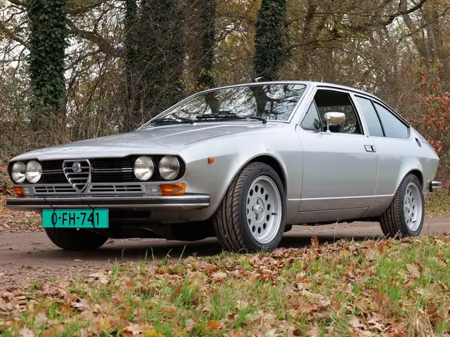 Alfa Romeo GTV 2.0