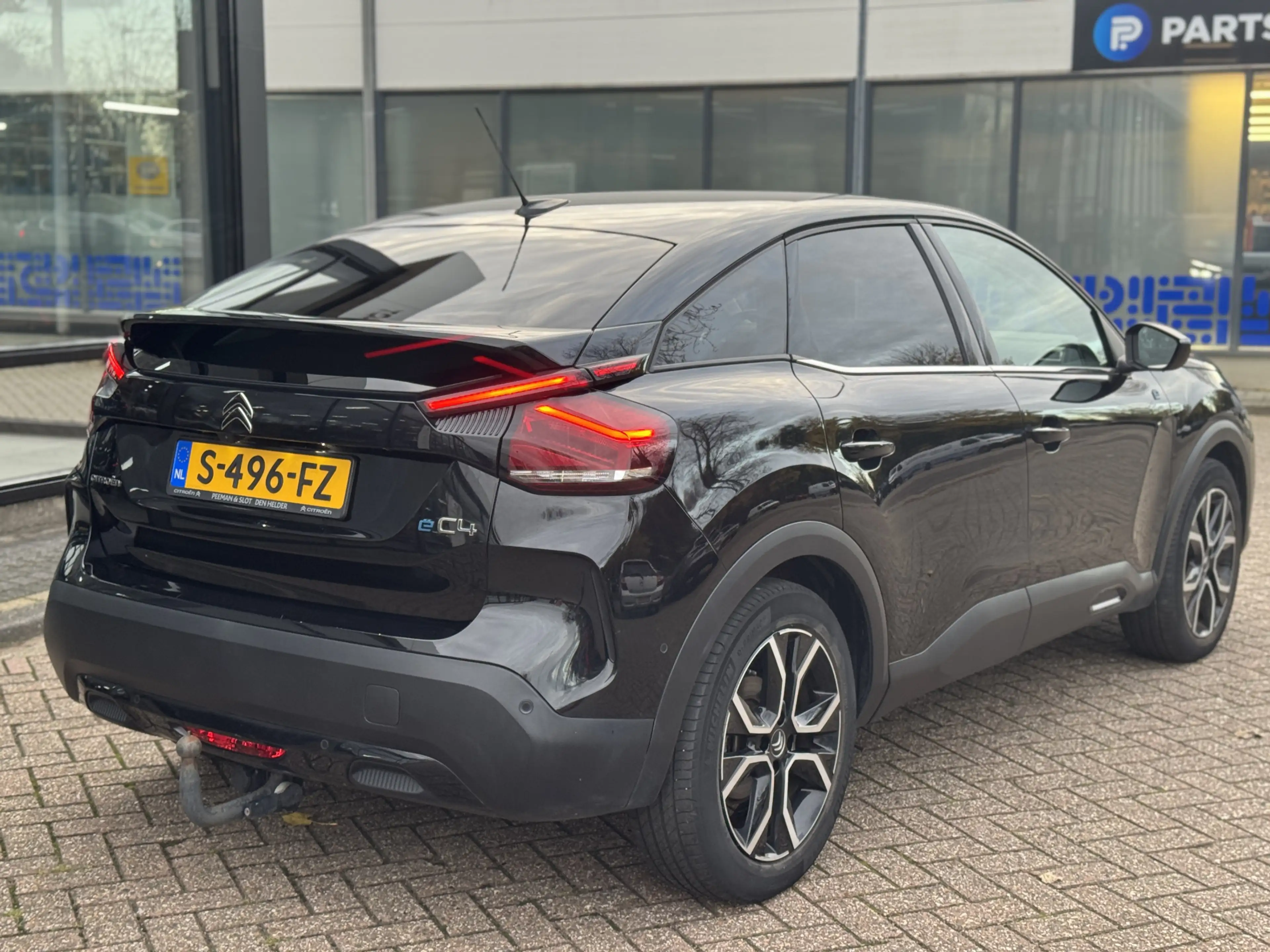 Citroen E-C4 Electric Shine 50 kWh Trekhaak|Leder|Full options|Black Edi — photo 5