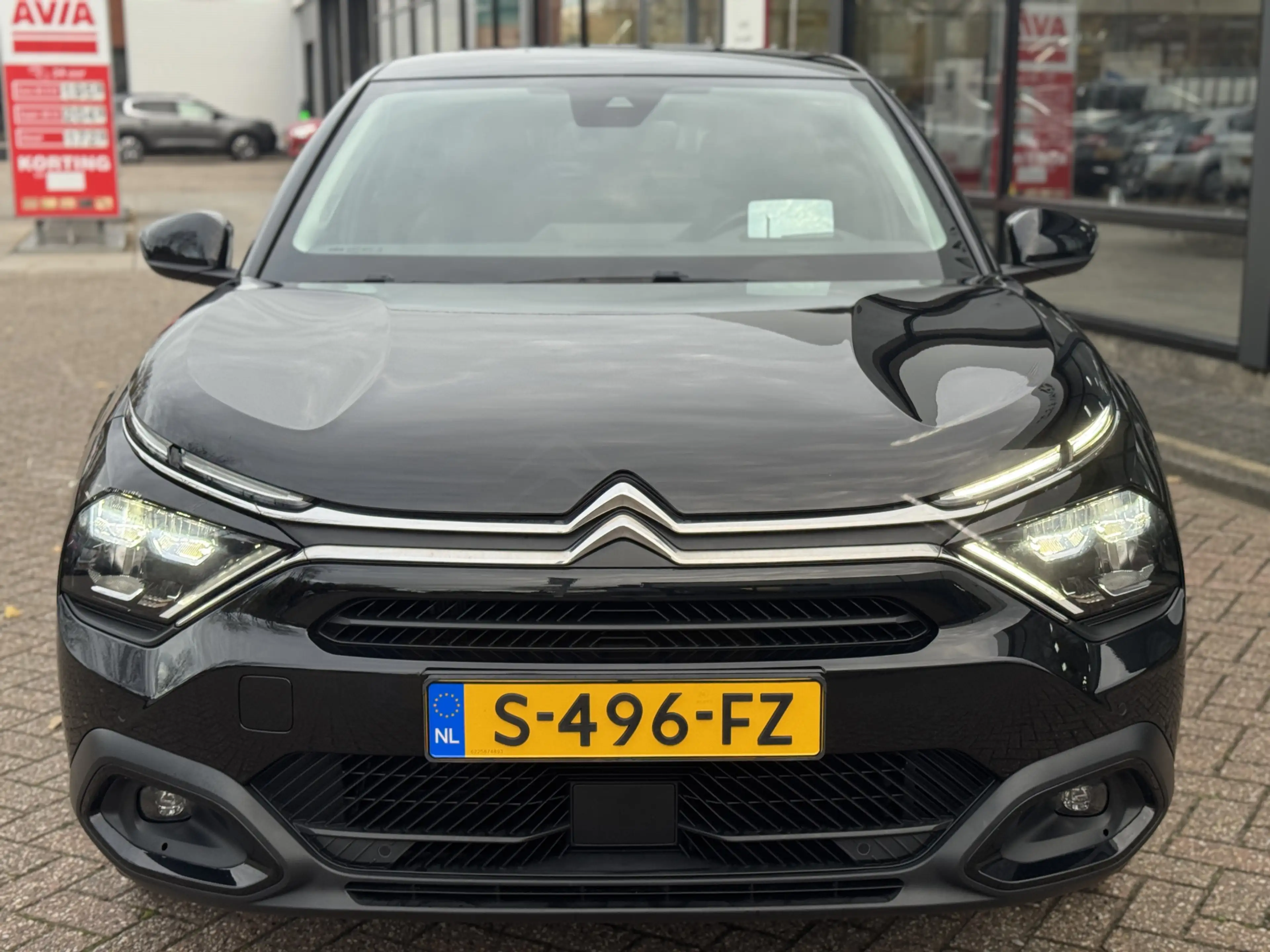 Citroen E-C4 Electric Shine 50 kWh Trekhaak|Leder|Full options|Black Edi — photo 2