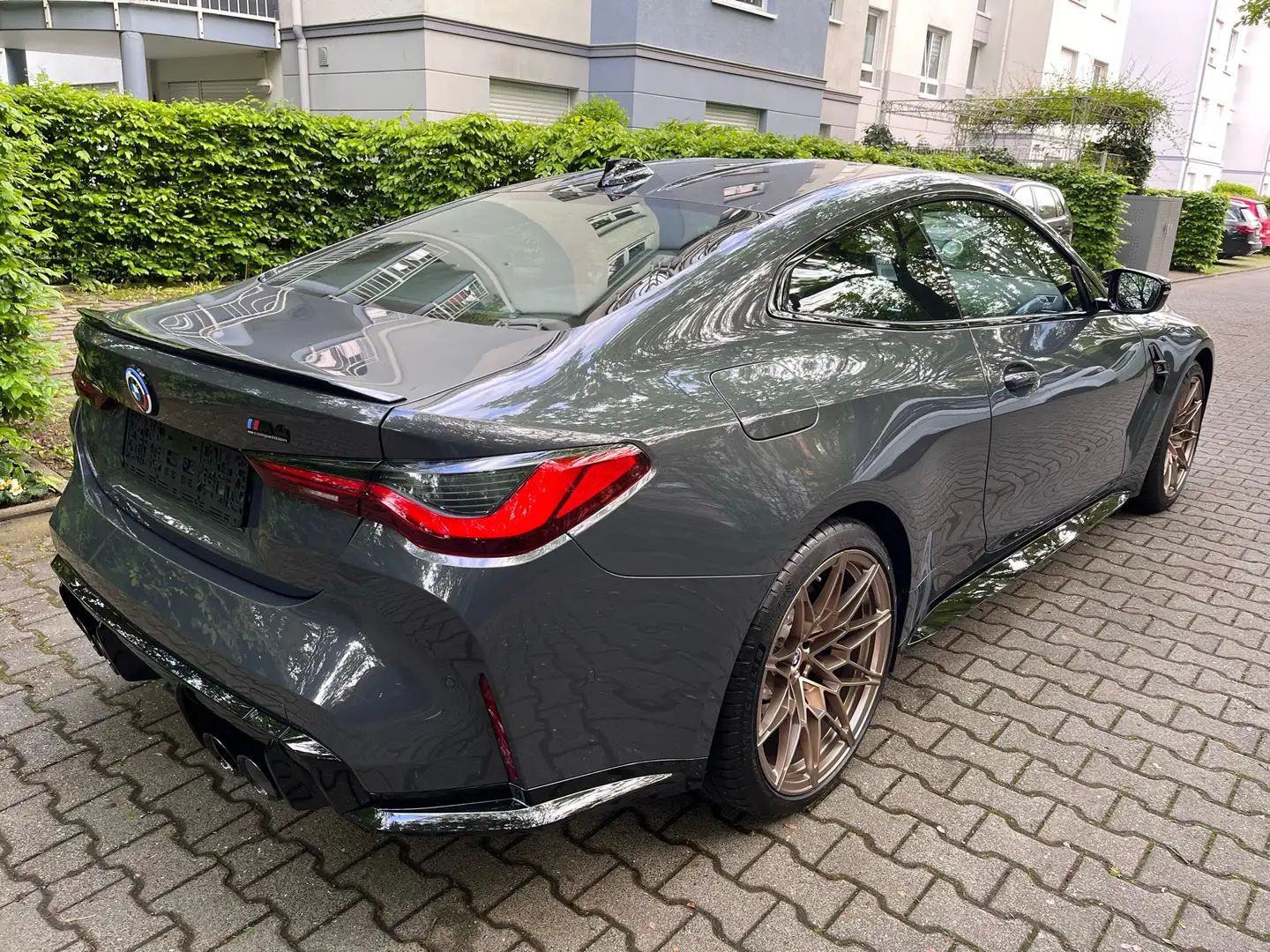 BMW M4 Competition M xDrive Grau - 2